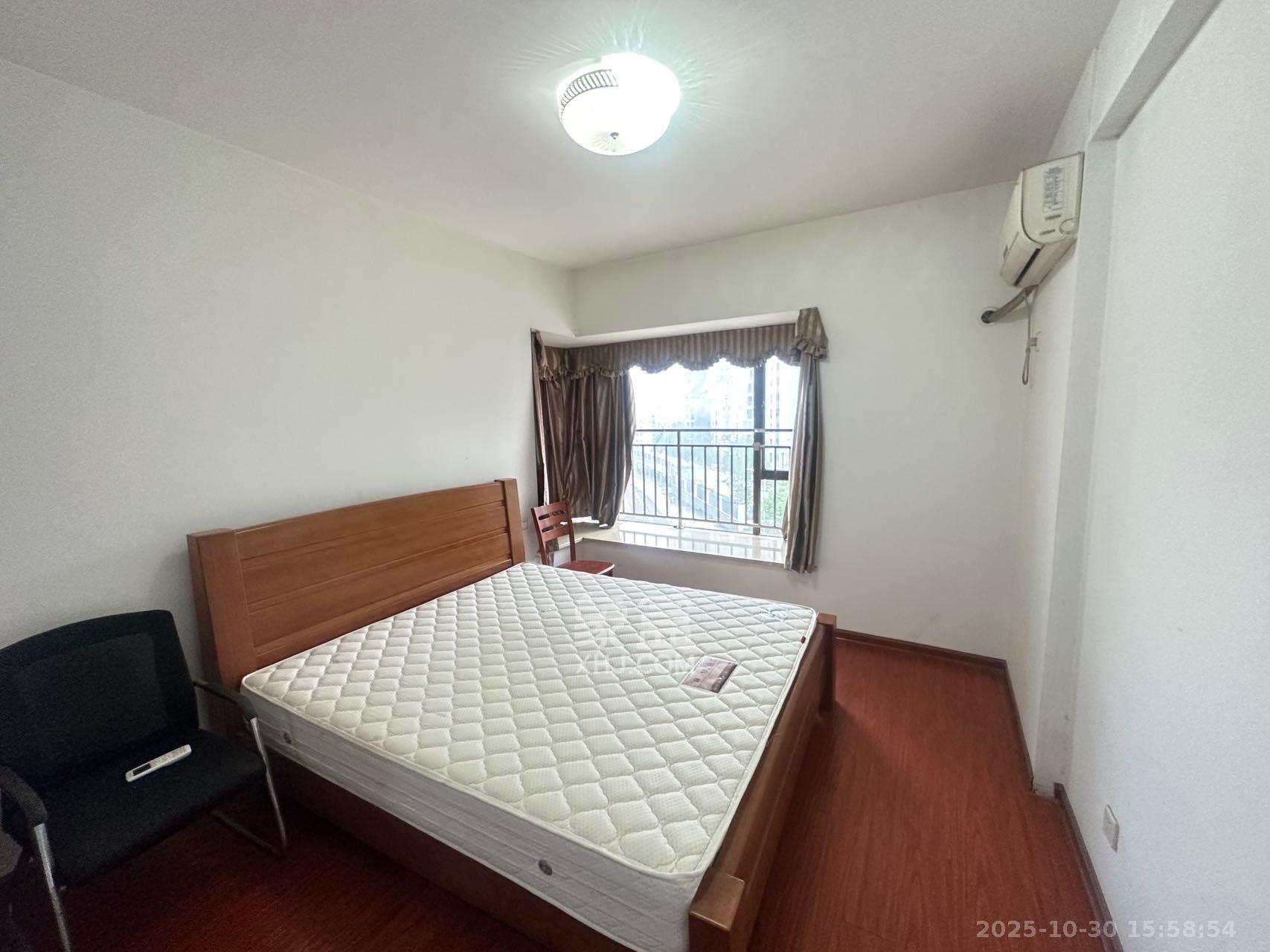 高信向日葵  3室2厅1卫    2500.0元/月室内图