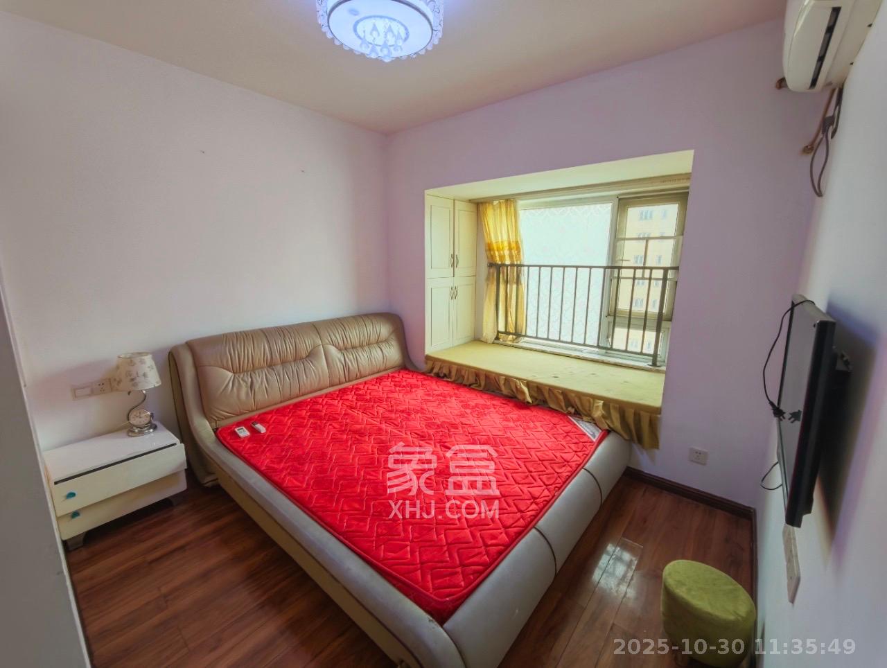 万国城（当代满庭春MOMA）三期  1室2厅2卫    2200.0元/月室内图