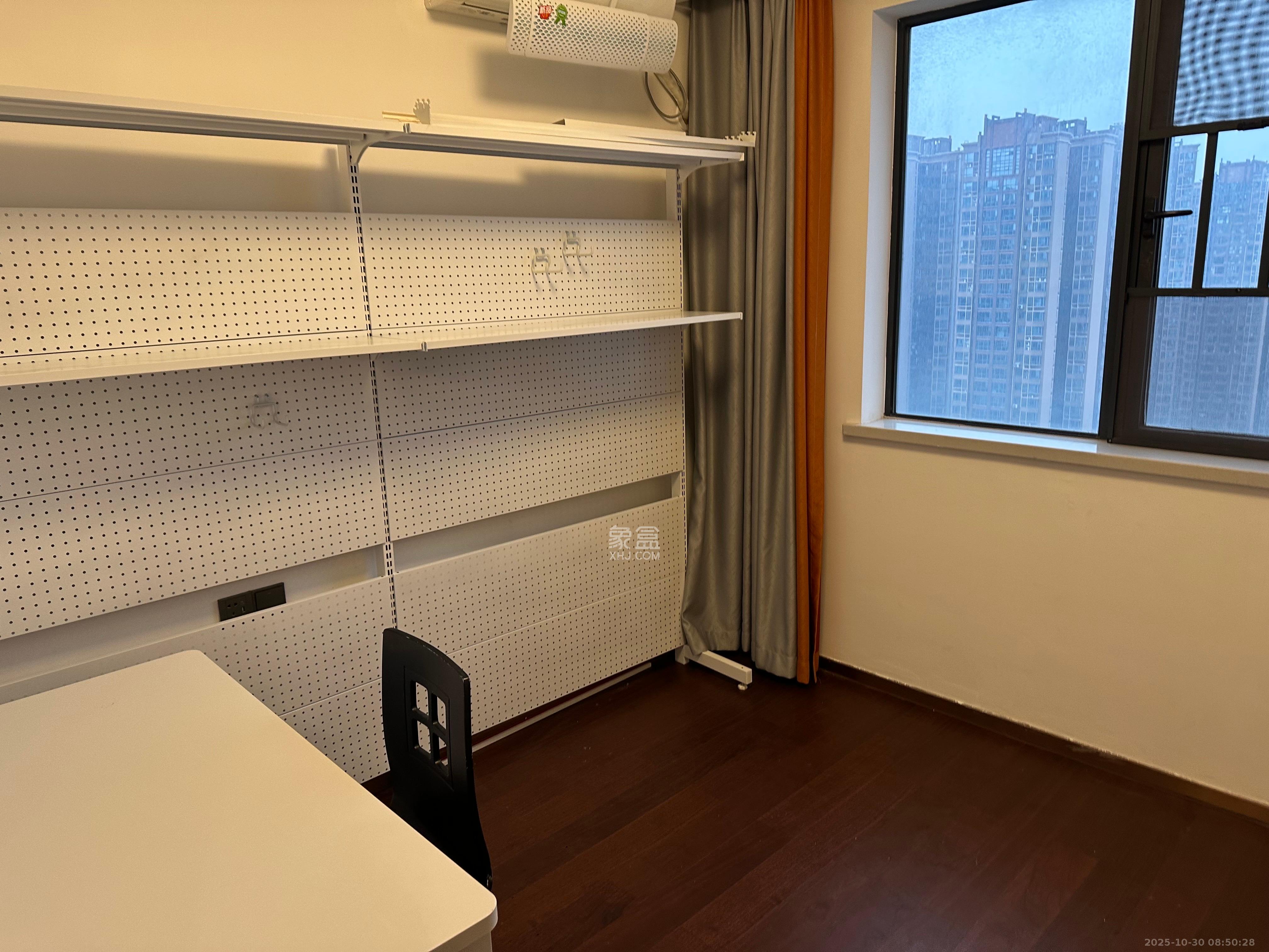 梅溪悦章  4室2厅2卫    4200.0元/月 梅溪悦章  4室2厅2卫    4200.0元/月室内图