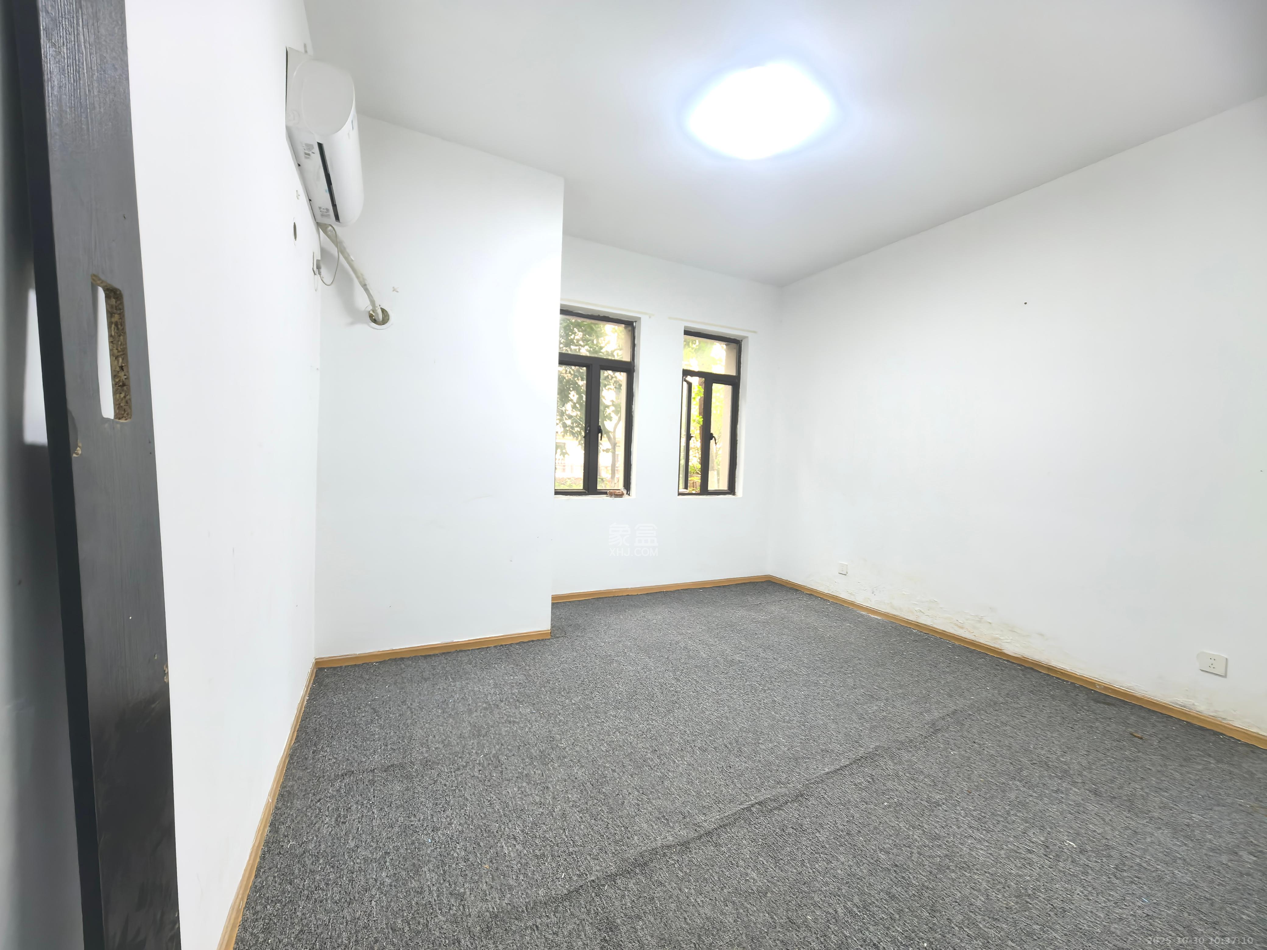 润和紫郡一期  4室2厅2卫    3200.0元/月室内图