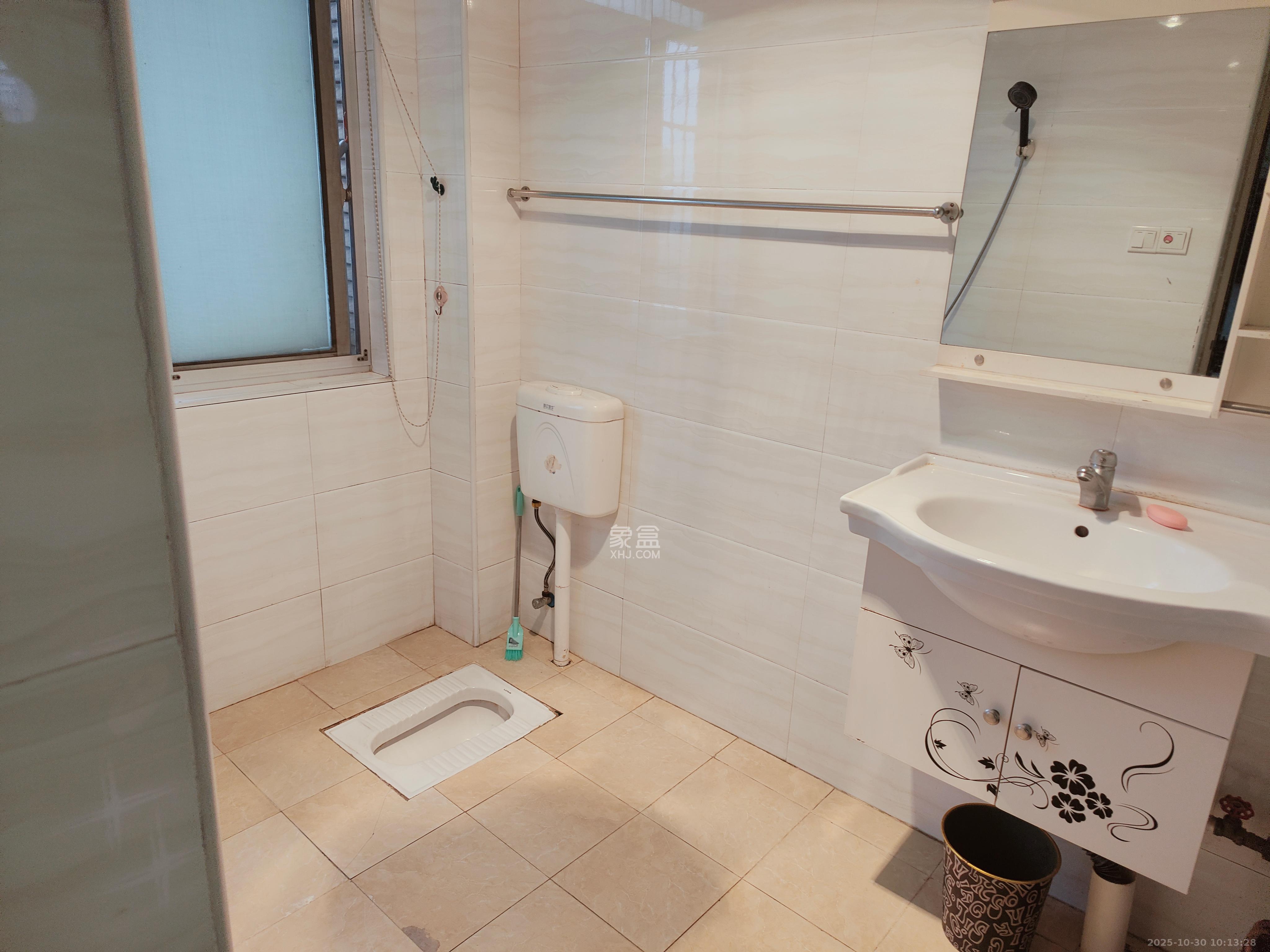 先锋新宇 2室2厅1卫 1600.0元/月 先锋新宇 2室2厅1卫 1600.0元/月室内图