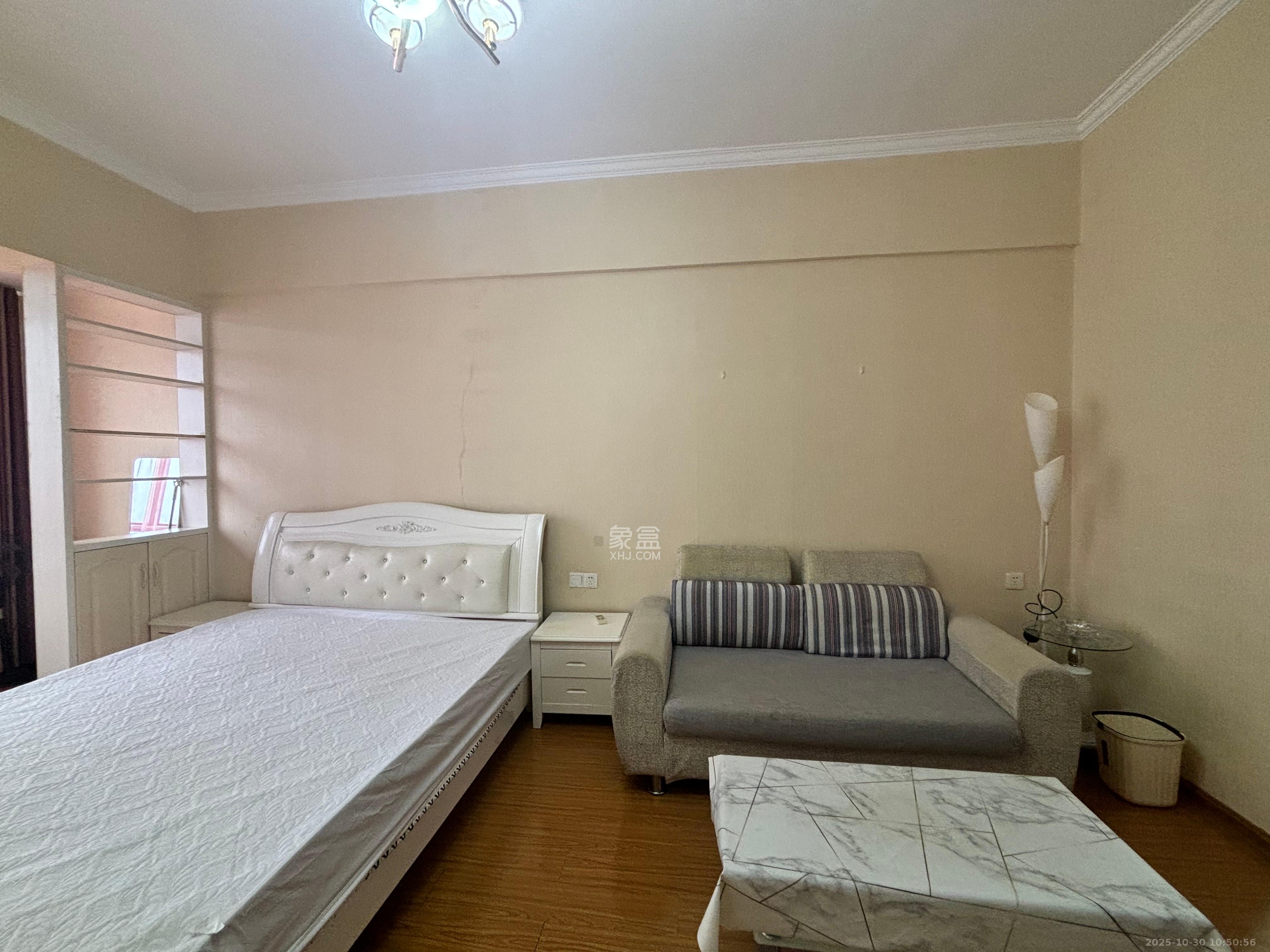 乐尚城  1室1厅1卫    1600.0元/月室内图