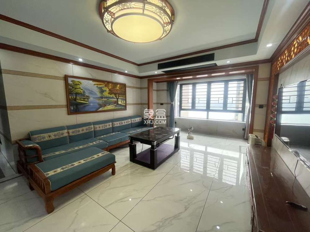 中泰财富湘江  4室2厅2卫    118.0万