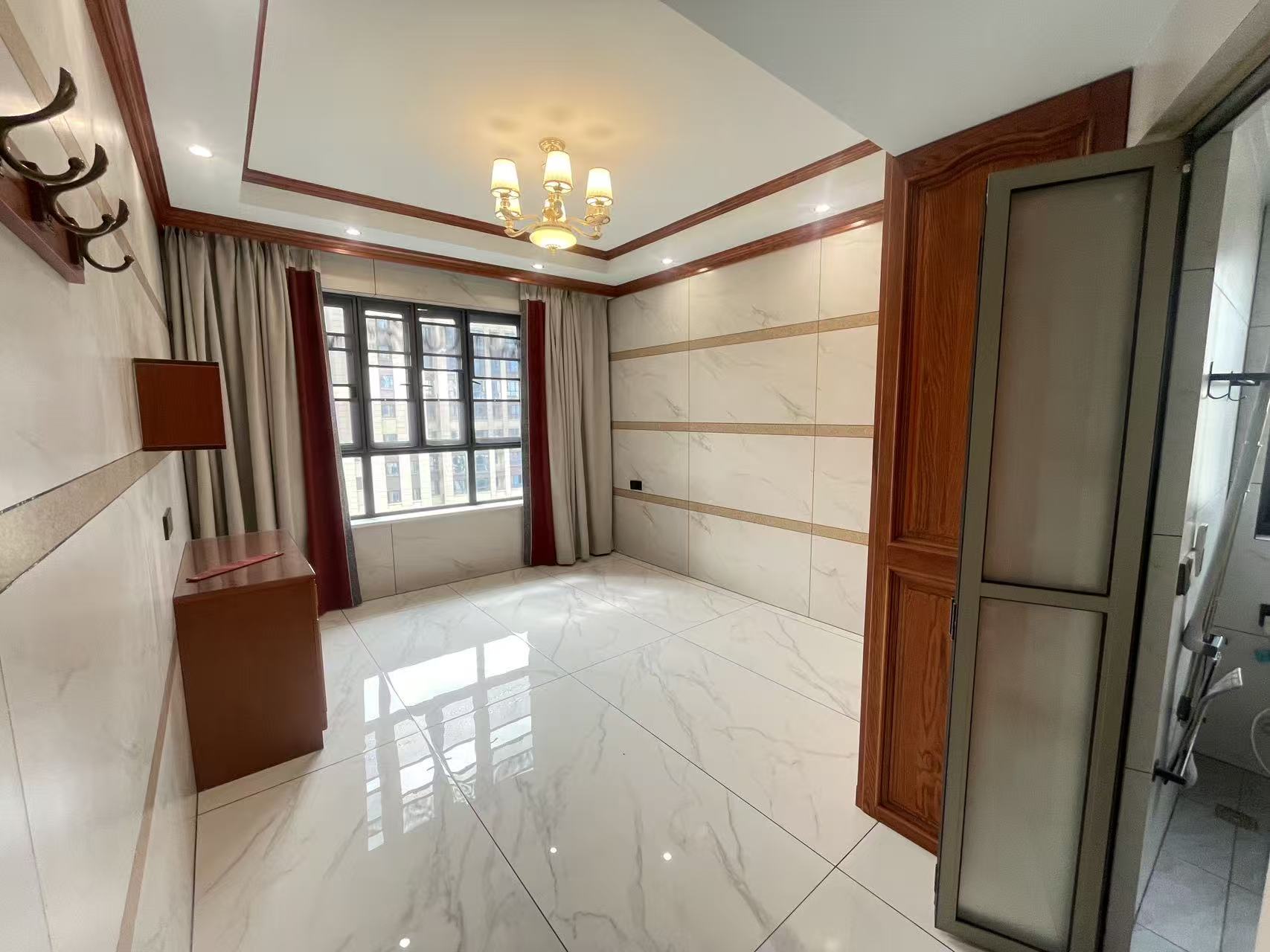 中泰财富湘江  4室2厅2卫    118.0万室内图