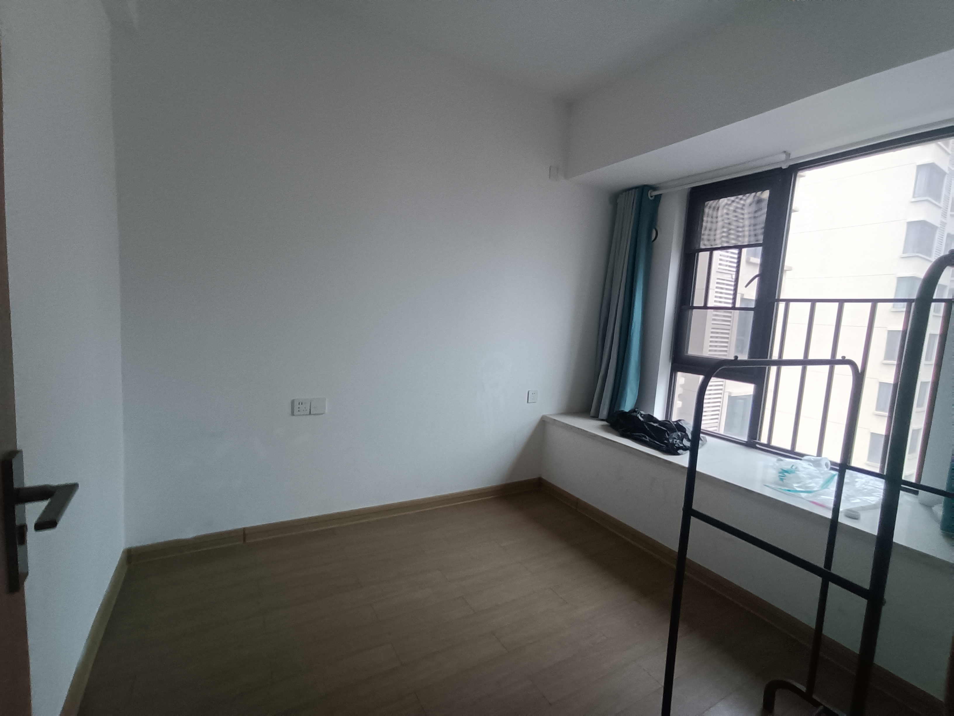 美的翰城  4室2厅2卫    100.0万室内图