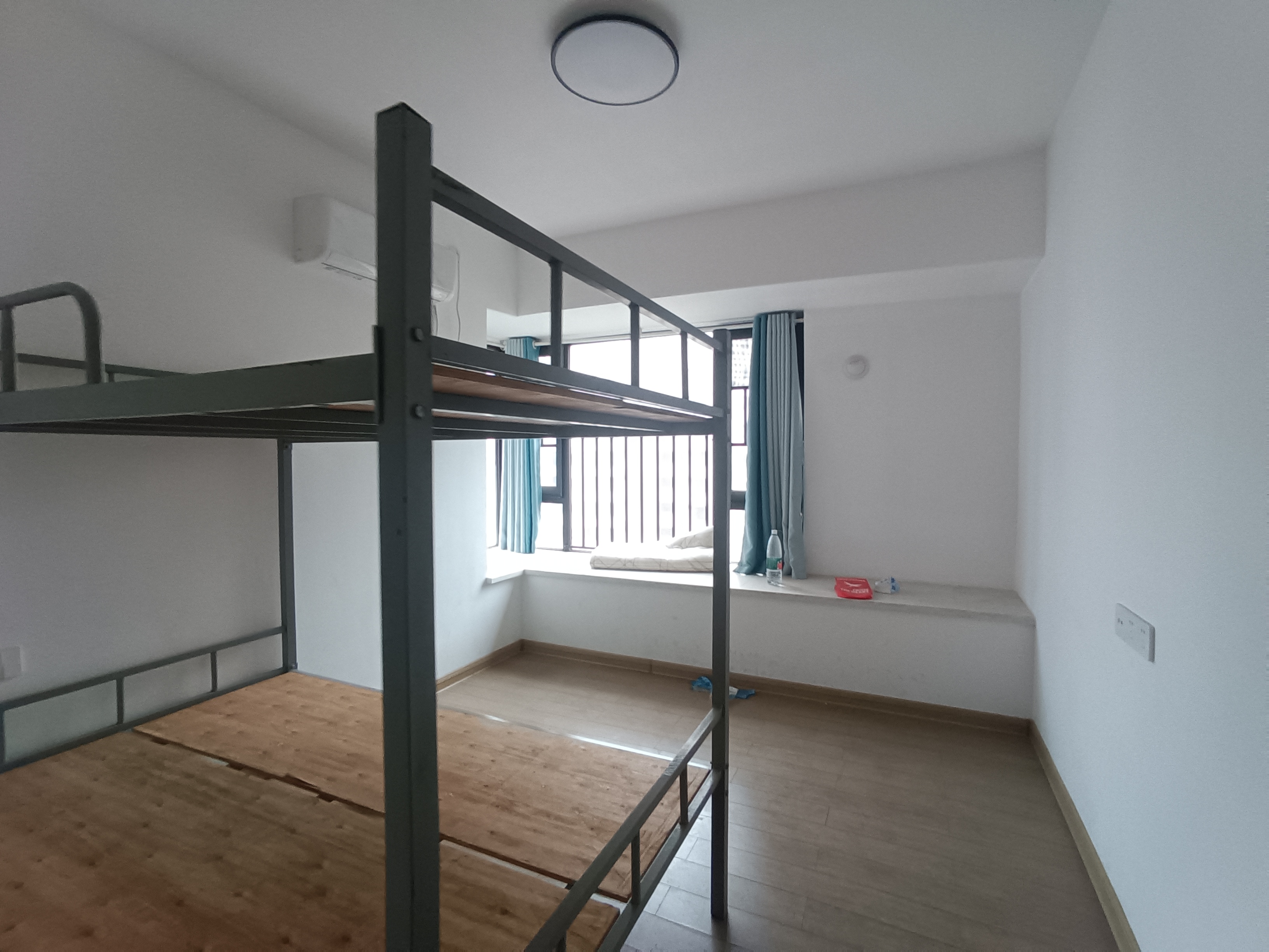 美的翰城  4室2厅2卫    100.0万室内图