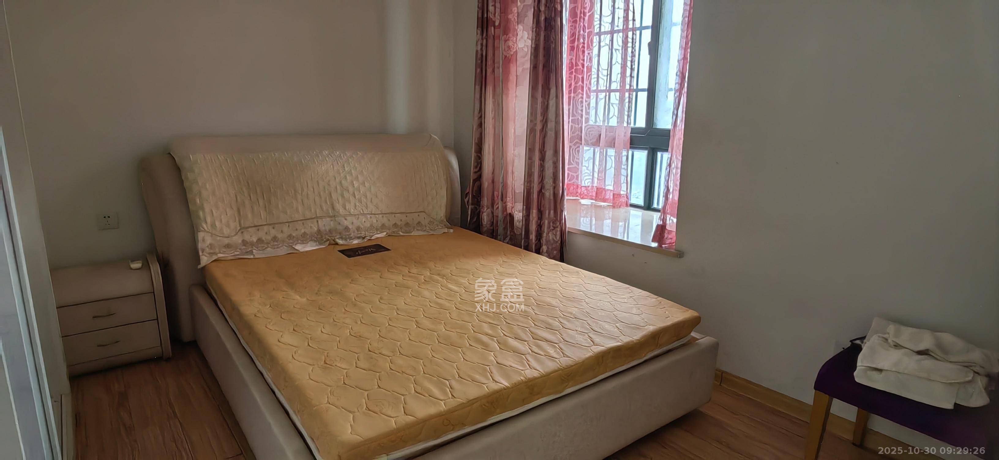 东玺门  2室1厅1卫    2300.0元/月 东玺门  2室1厅1卫    2300.0元/月室内图