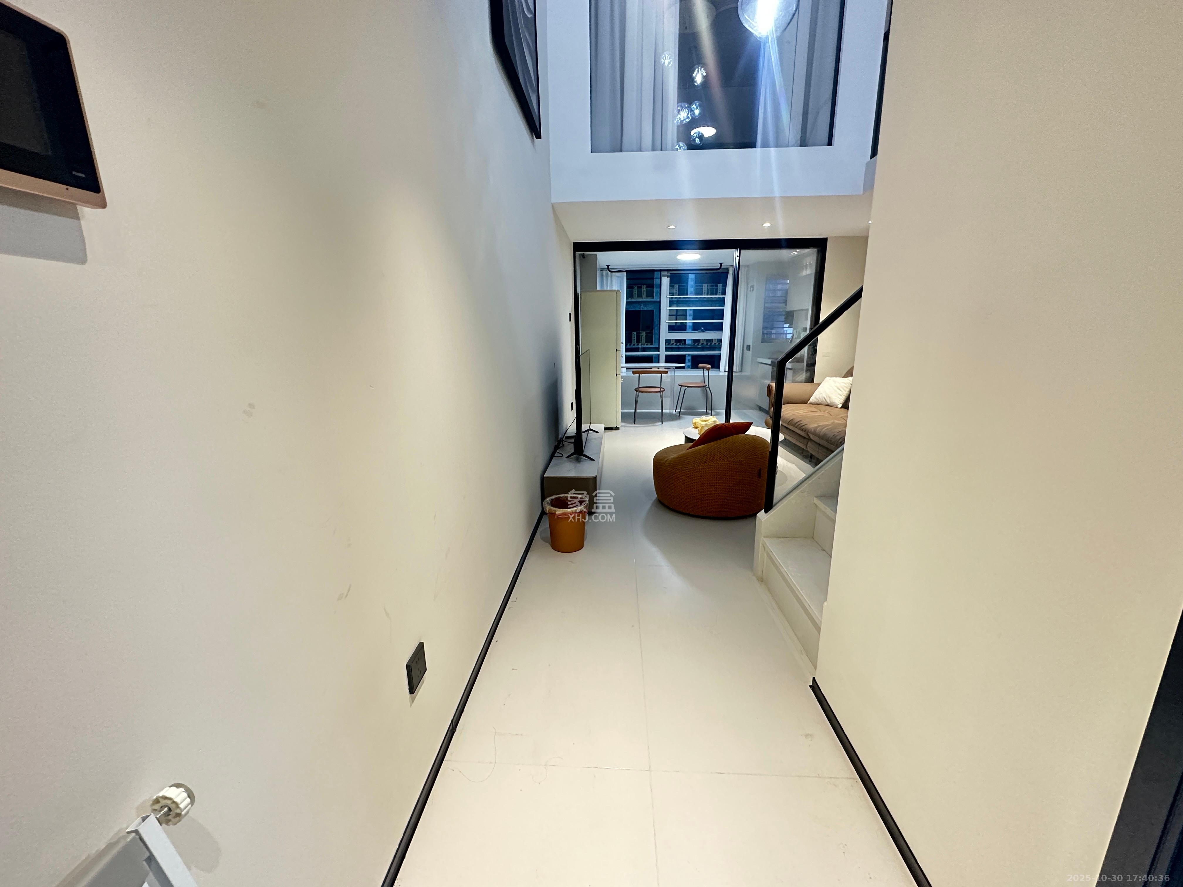 复地滨江金融中心  2室2厅1卫    2600.0元/月室内图