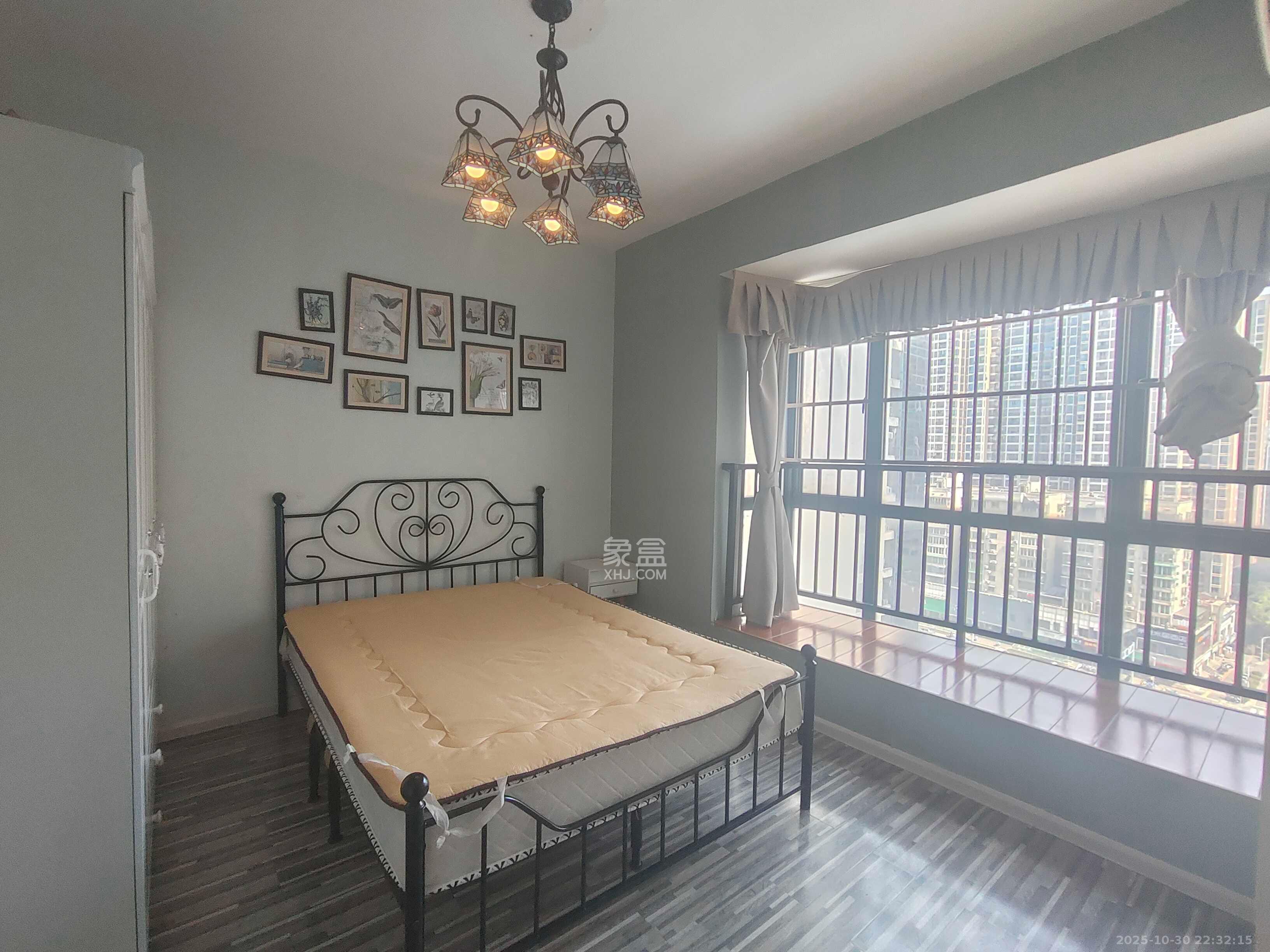 融圣国际  2室1厅1卫    2600.0元/月 融圣国际  2室1厅1卫    2600.0元/月室内图