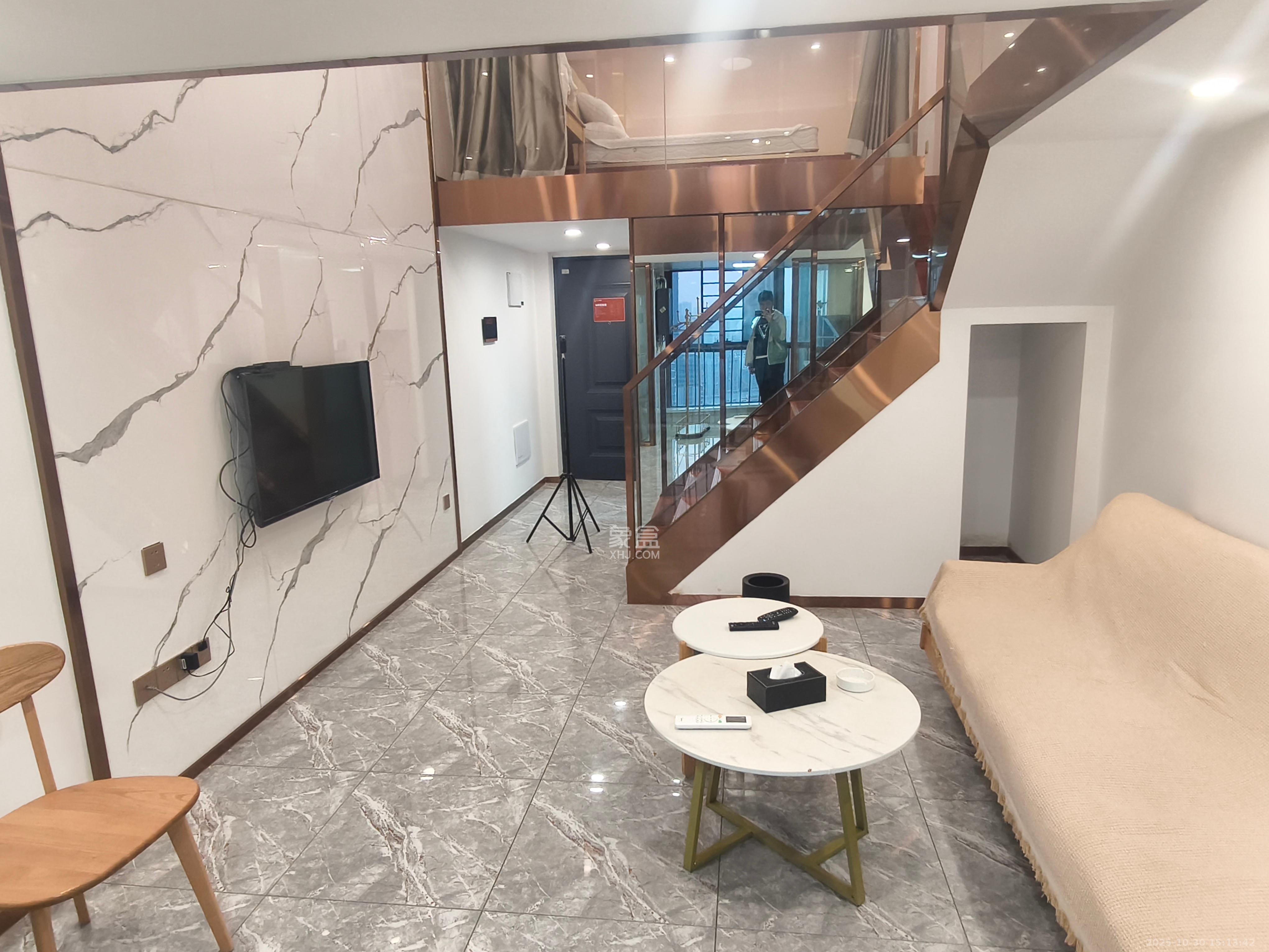 富兴时代御城  2室1厅1卫    3500.0元/月室内图