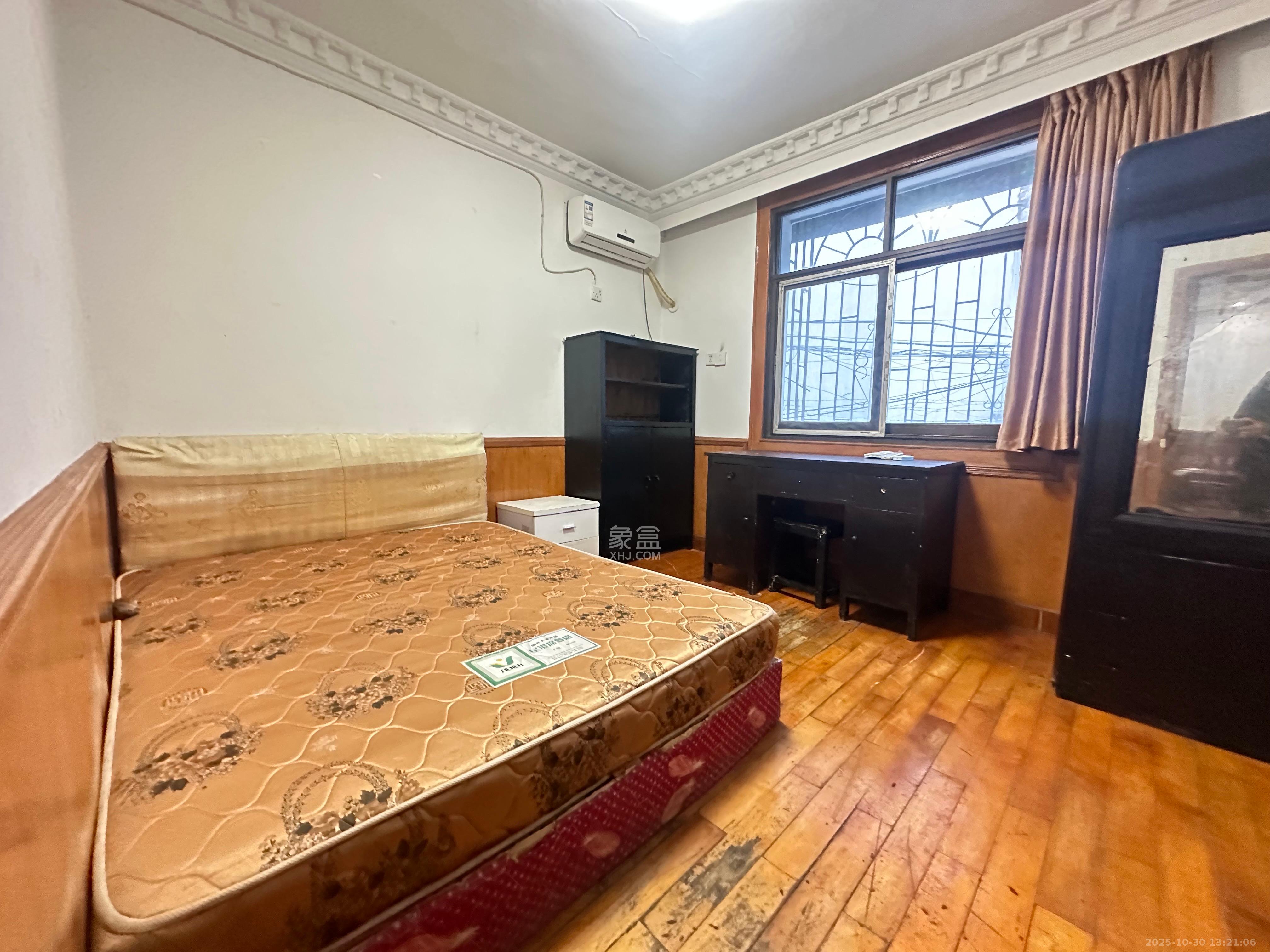 文昌阁散盘  3室2厅1卫    1800.0元/月室内图