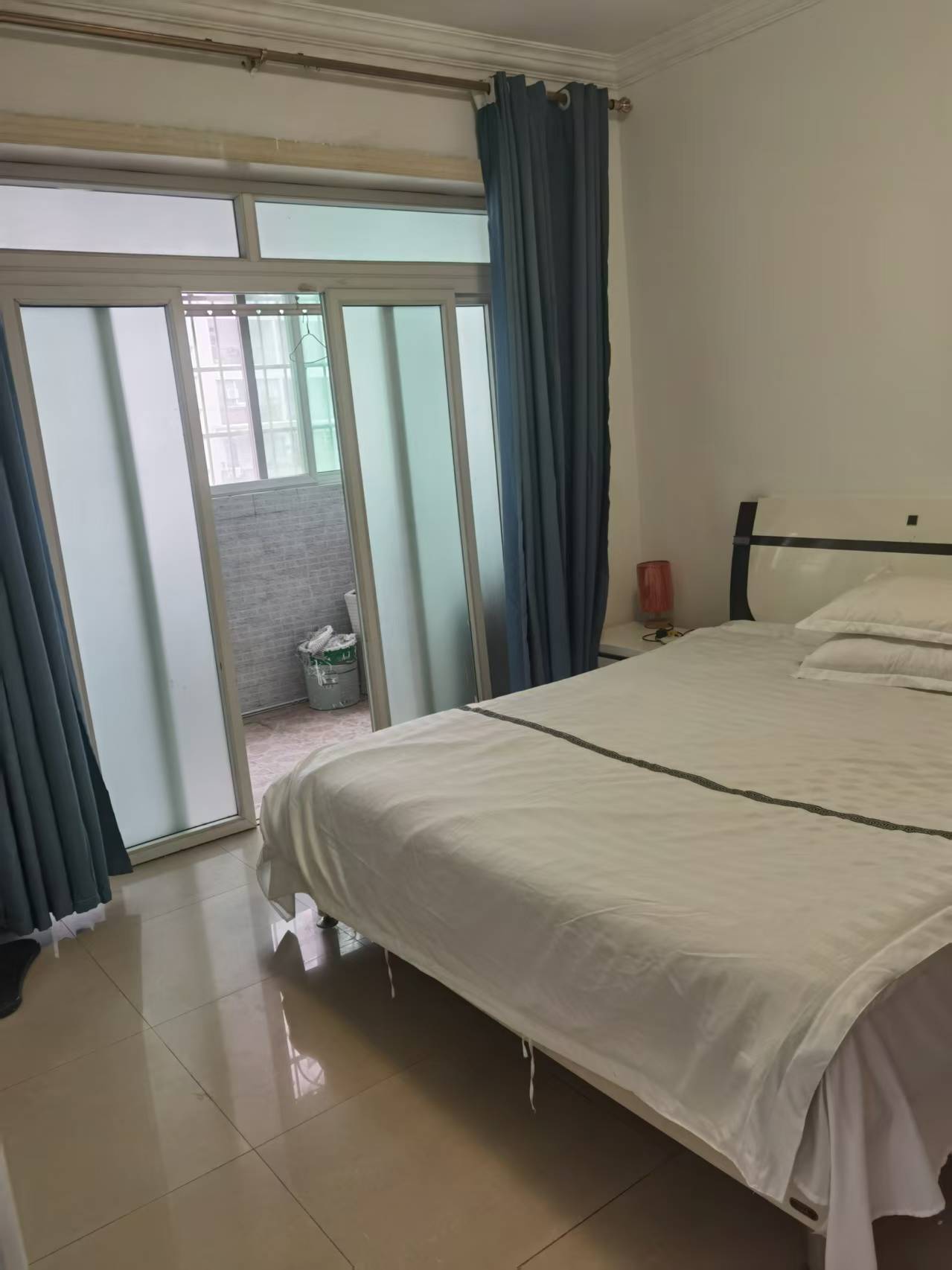 富豪大厦(富豪花园)  2室2厅1卫    2400.0元/月室内图