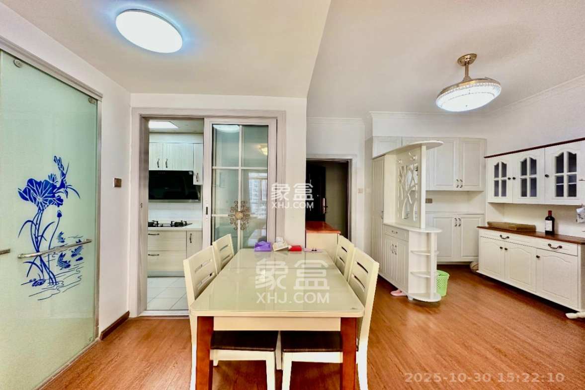 盛世耀凯  2室2厅1卫    2400.0元/月 盛世耀凯  2室2厅1卫    2400.0元/月室内图