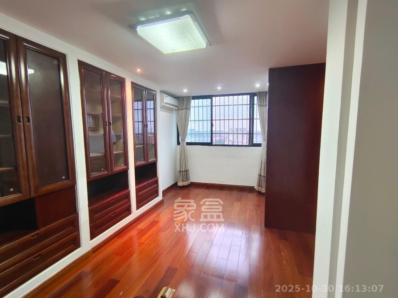 迎新佳苑  1室2厅1卫    3800.0元/月 迎新佳苑  1室2厅1卫    3800.0元/月