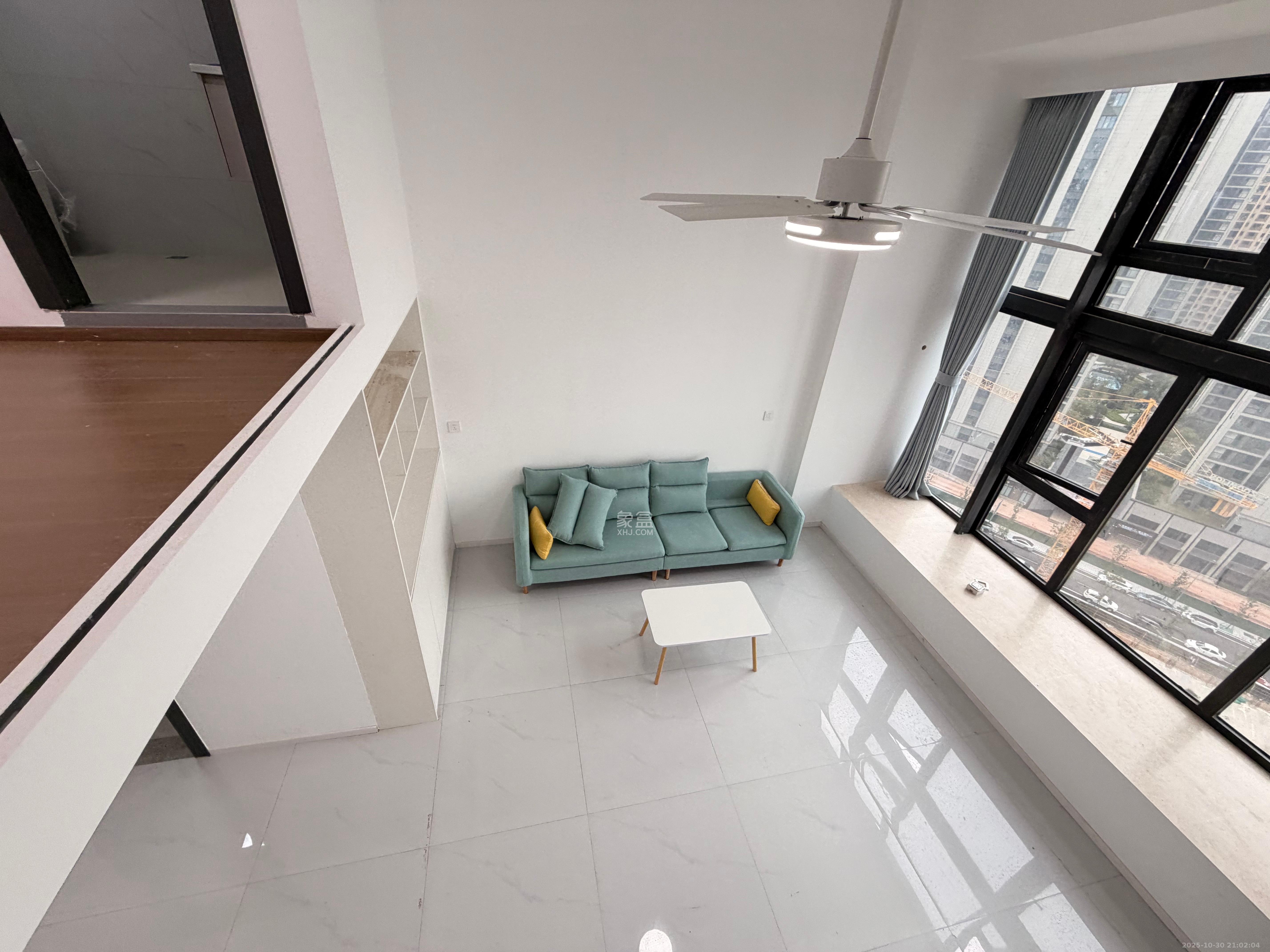 恒泰风格城市  2室2厅2卫    1800.0元/月室内图