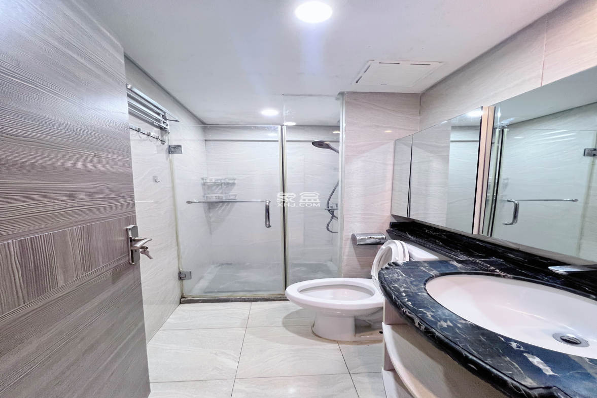 宇建国贸城 2室2厅1卫 3700.0元/月 宇建国贸城 2室2厅1卫 3700.0元/月室内图