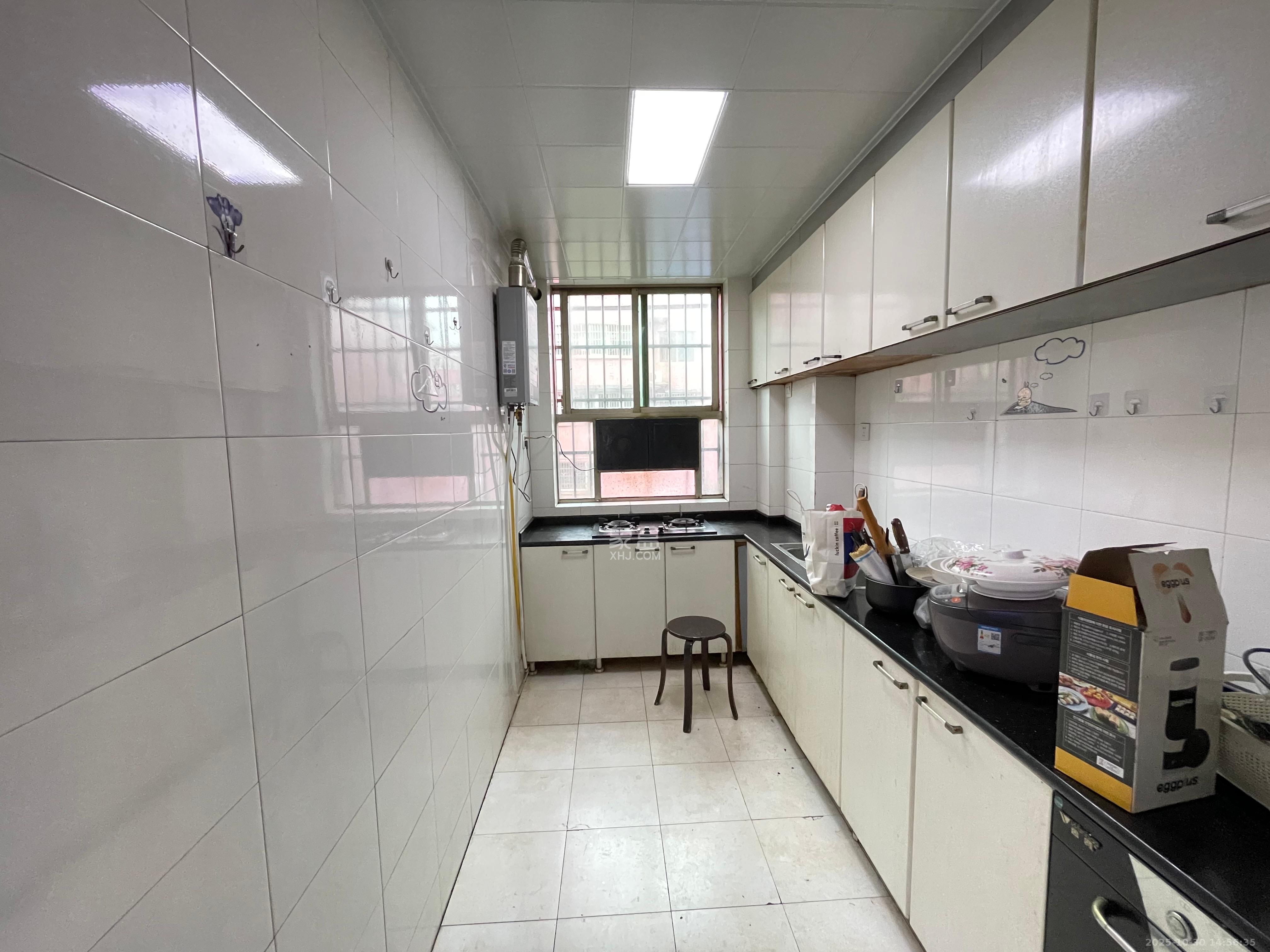 金盛园  4室2厅2卫    3000.0元/月室内图