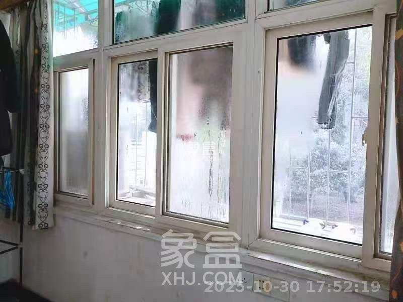 解放四村教工宿舍(裕南街190号)  2室1厅1卫    1400.0元/月 解放四村教工宿舍(裕南街190号)  2室1厅1卫    1400.0元/月室内图