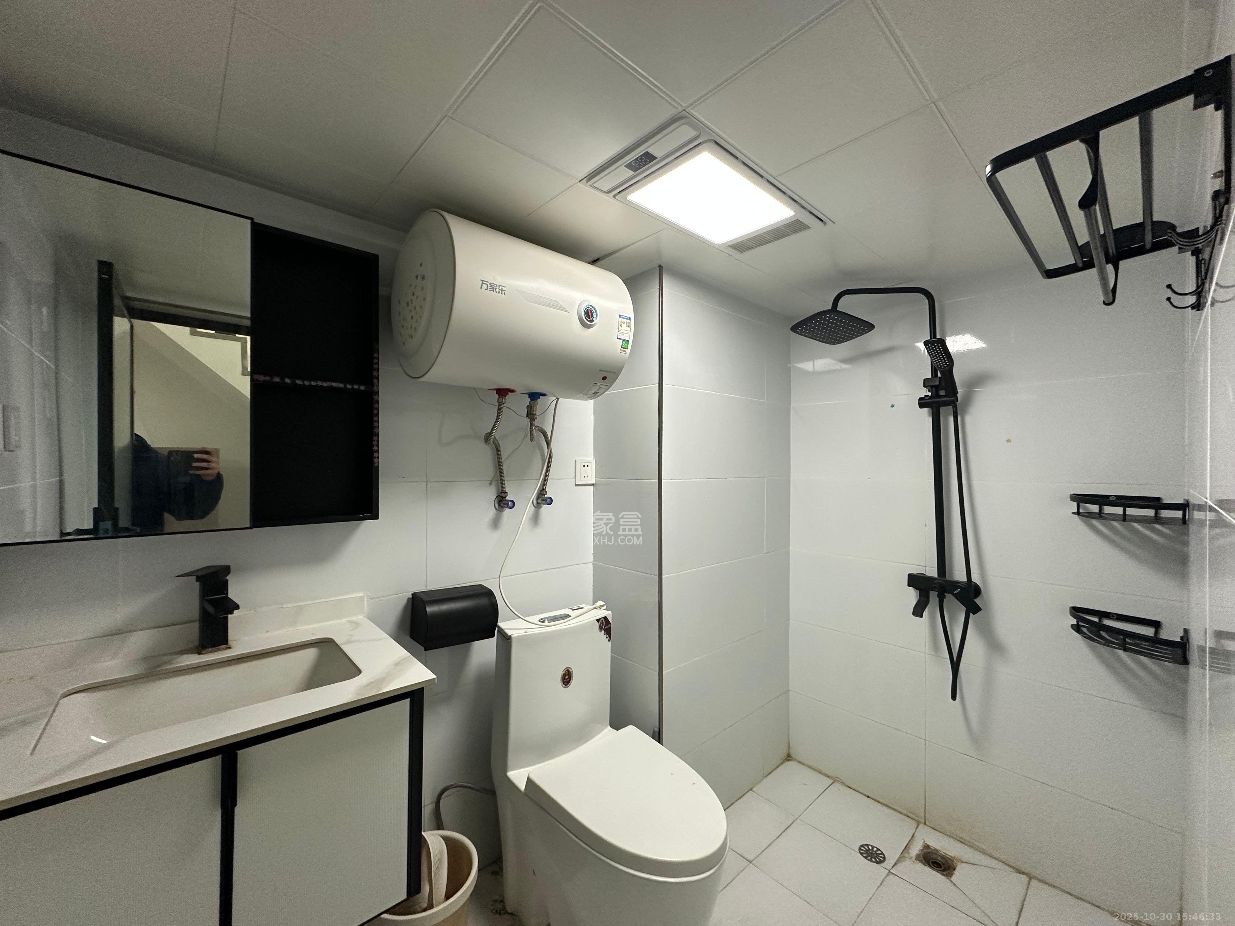 卓越中寰  3室2厅2卫    3700.0元/月室内图