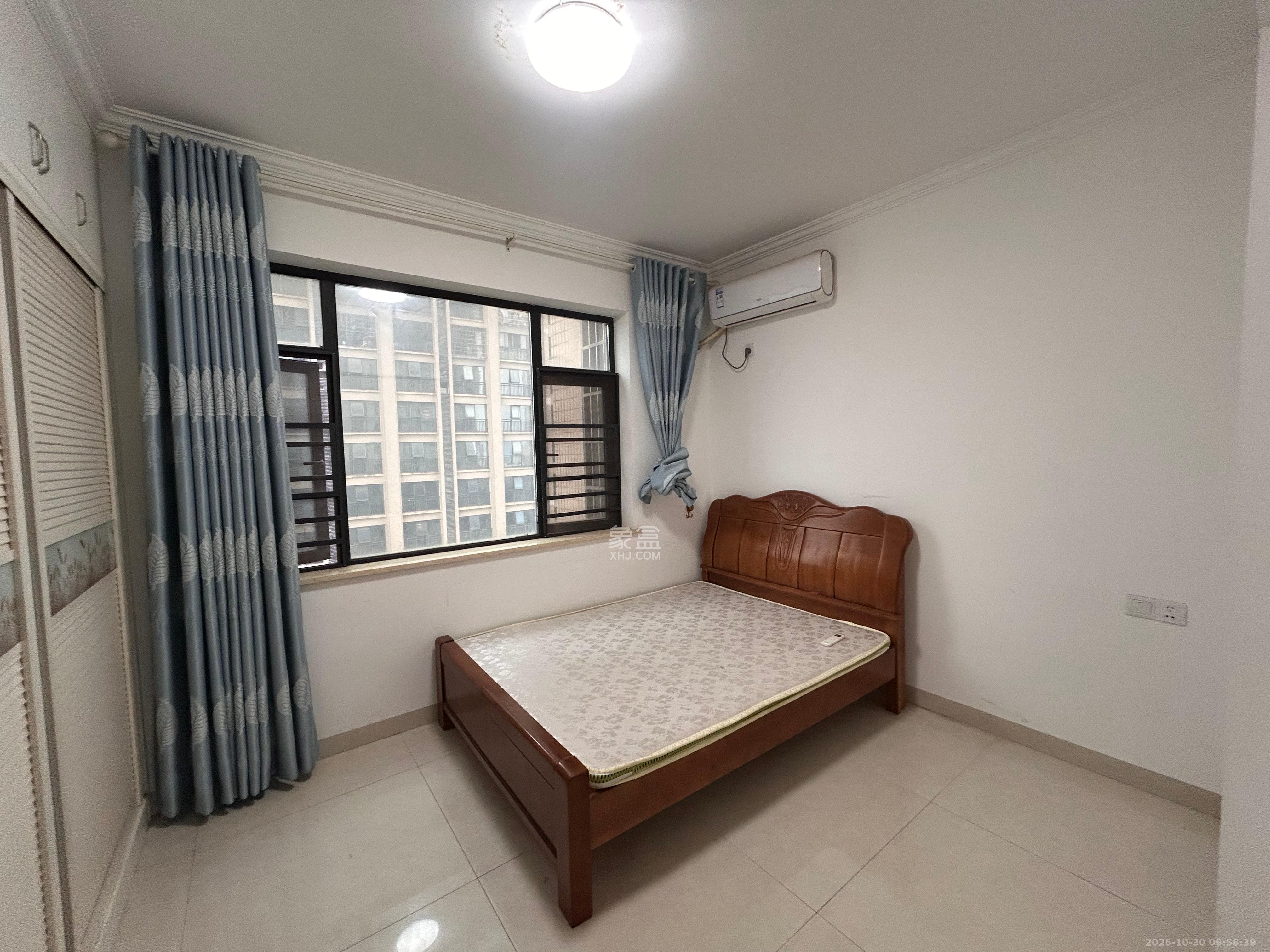 天元涉外景园B区  3室2厅2卫    2700.0元/月室内图