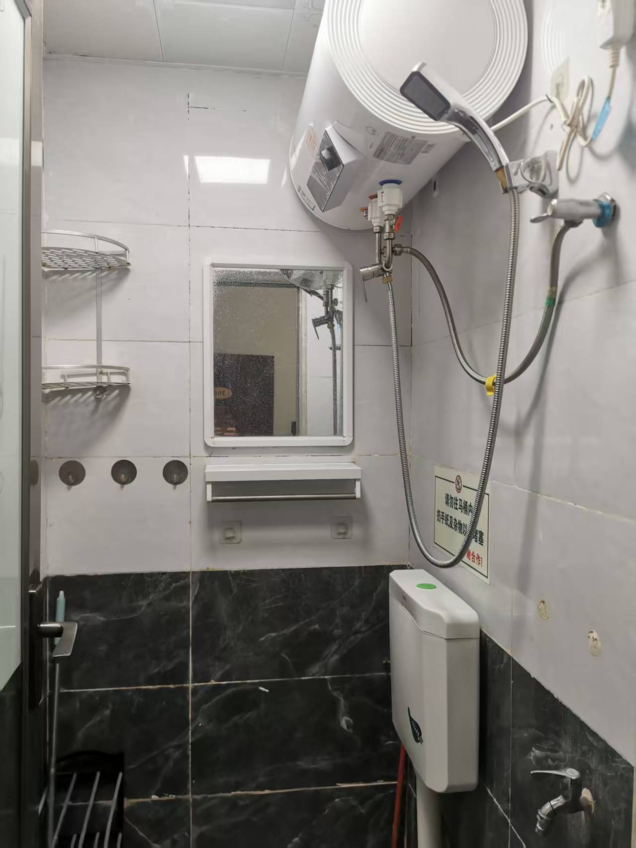 傍海小区  1室0厅1卫    1000.0元/月室内图