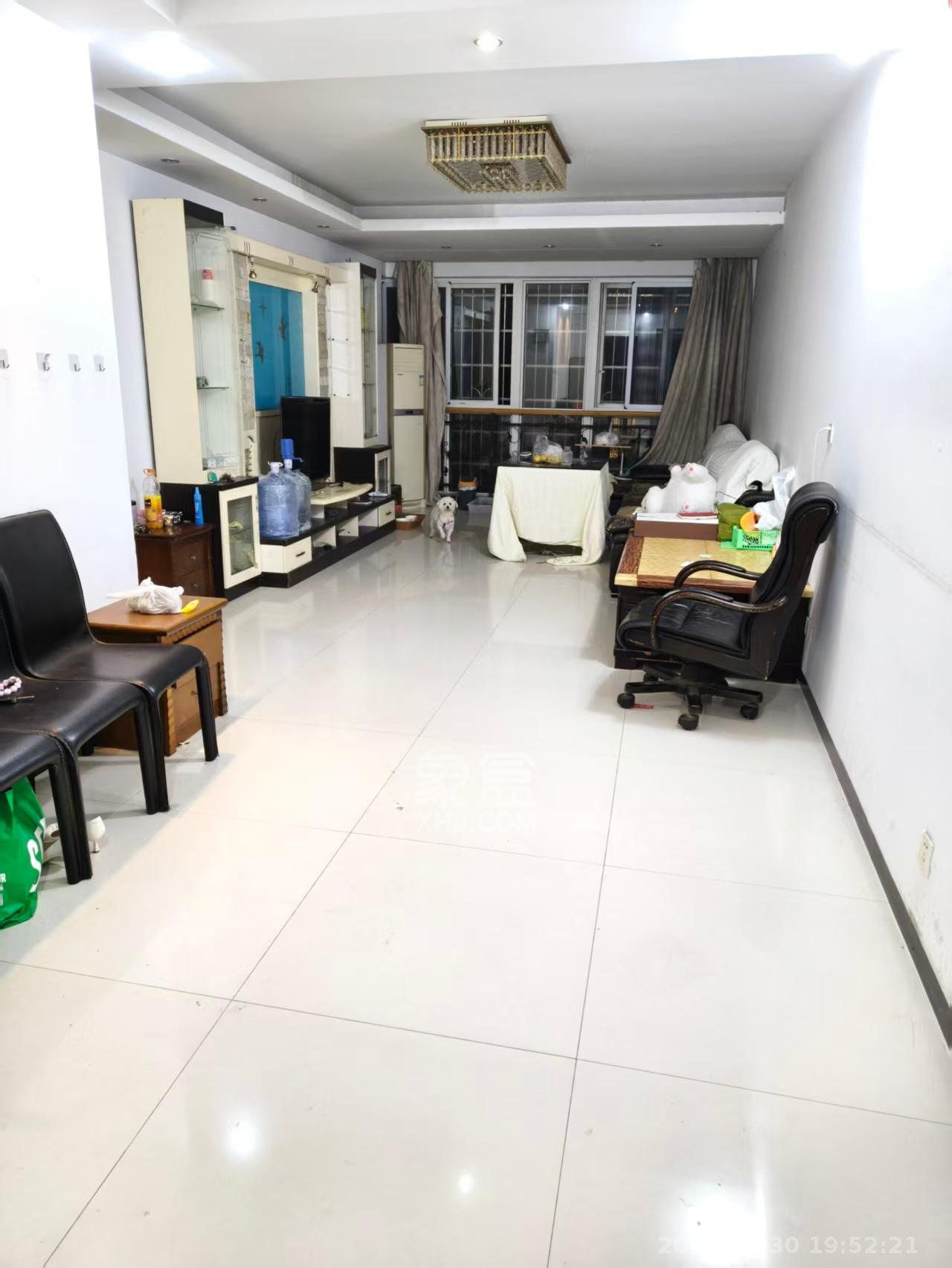 鑫天山城明珠  2室2厅1卫    1000.0元/月 鑫天山城明珠  2室2厅1卫    1000.0元/月