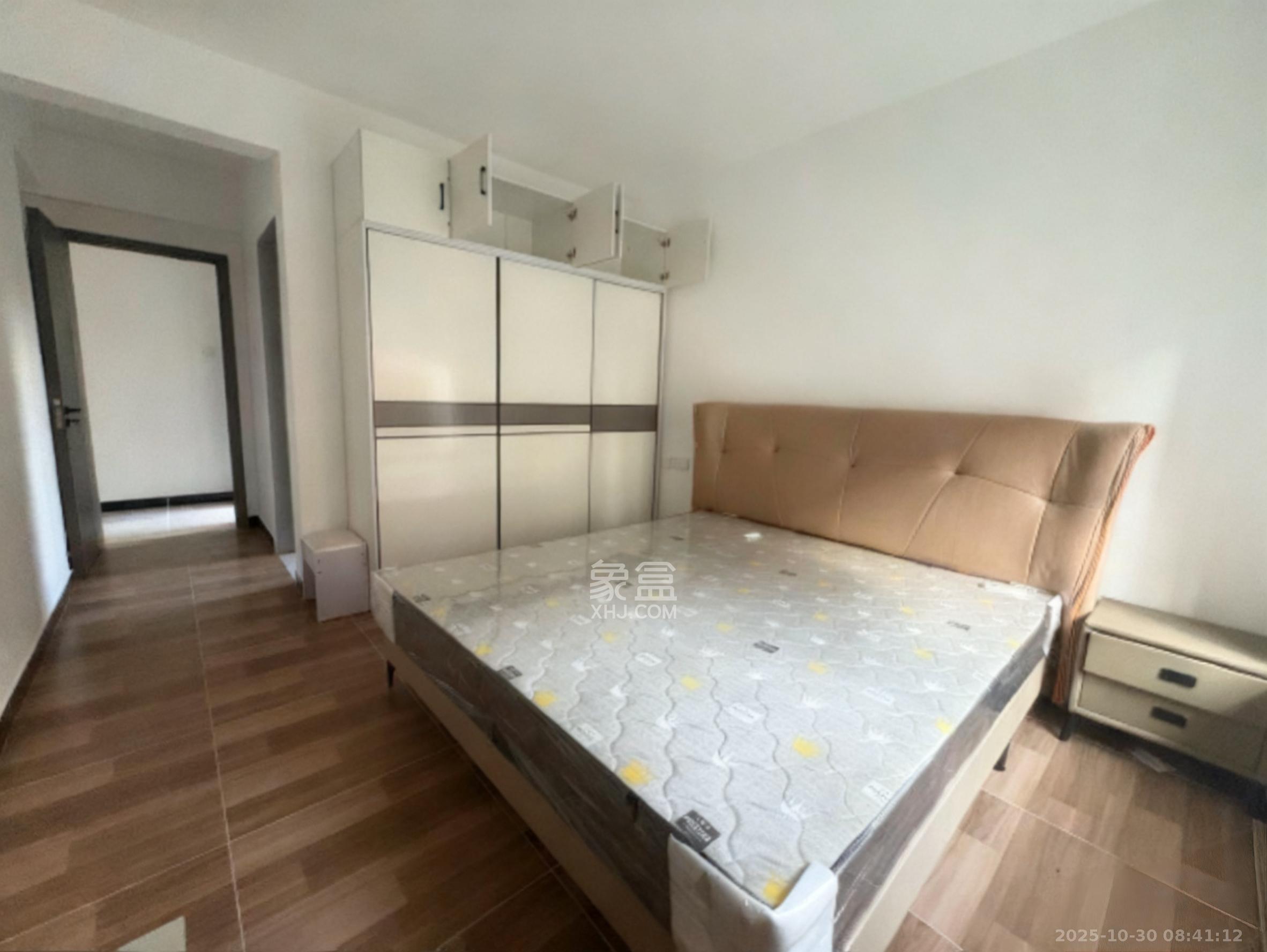 国欣向荣府  4室2厅2卫    3500.0元/月 国欣向荣府  4室2厅2卫    3500.0元/月室内图