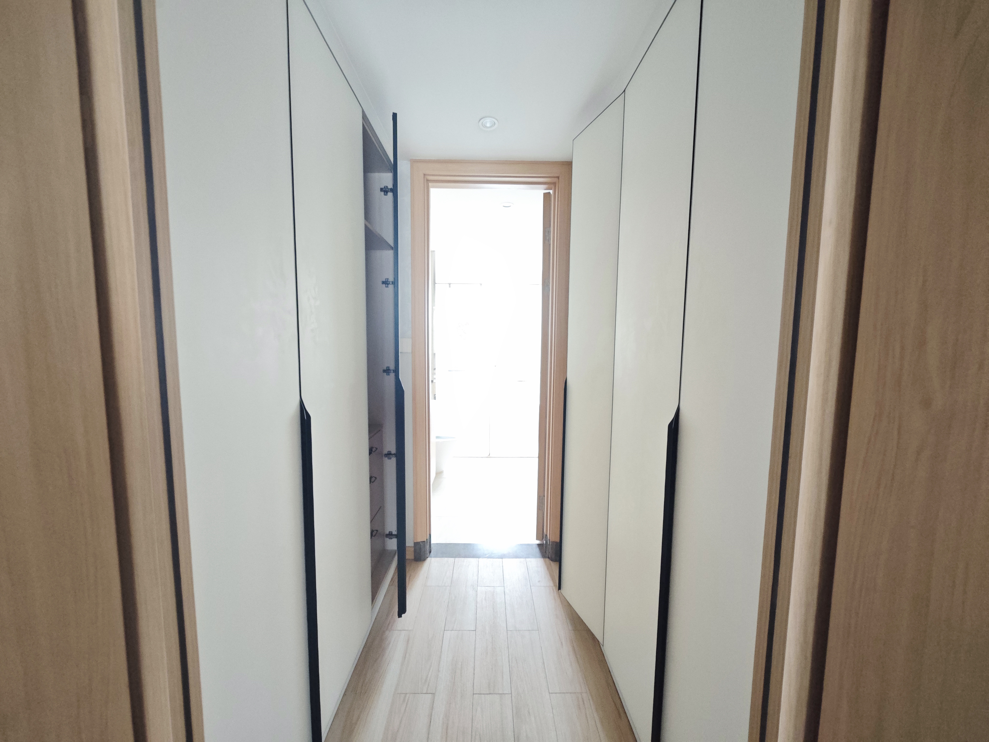 龙兴公馆 3室2厅2卫 7000.0元/月 龙兴公馆 3室2厅2卫 7000.0元/月室内图