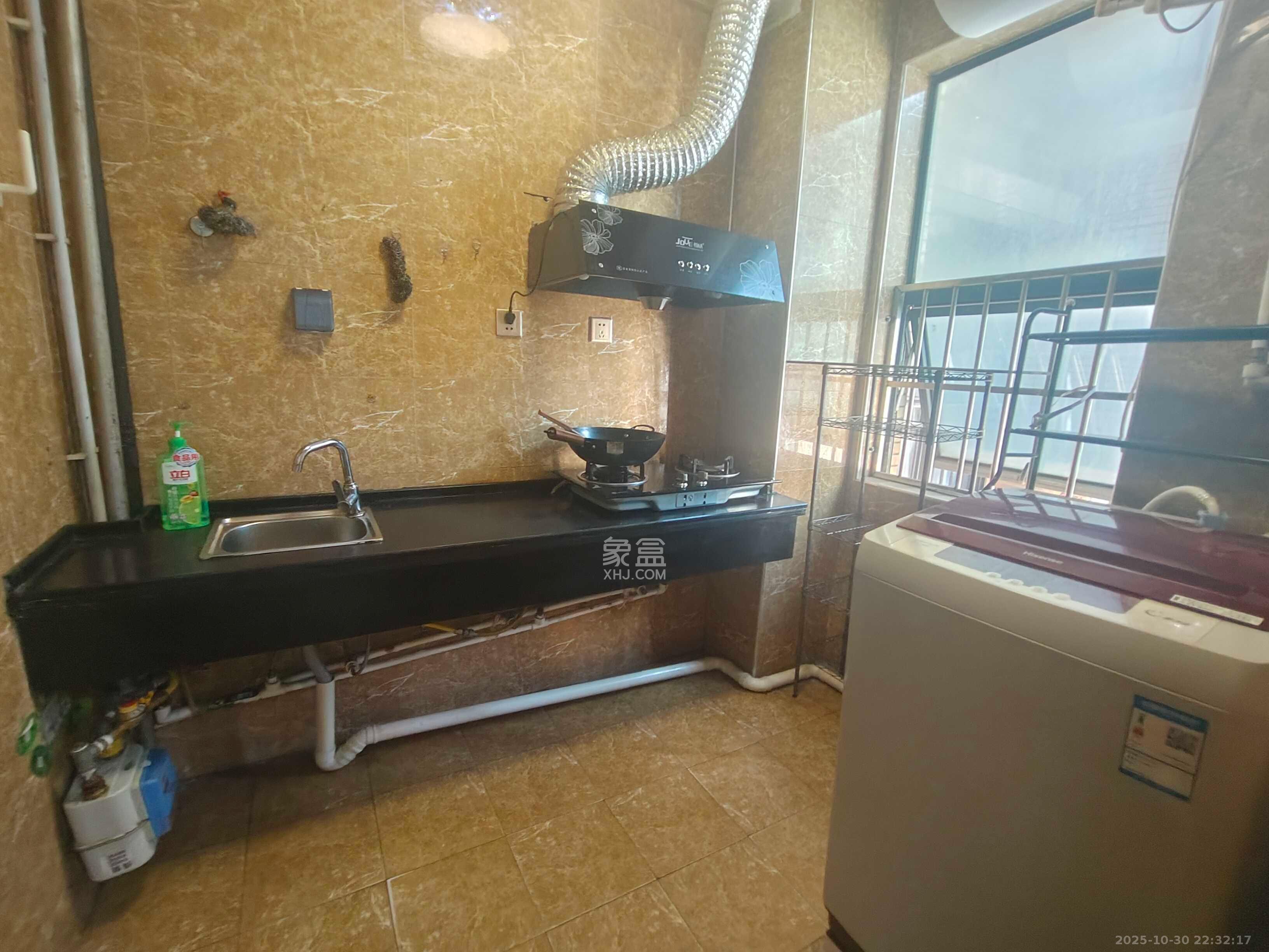 融圣国际  2室1厅1卫    2600.0元/月 融圣国际  2室1厅1卫    2600.0元/月室内图