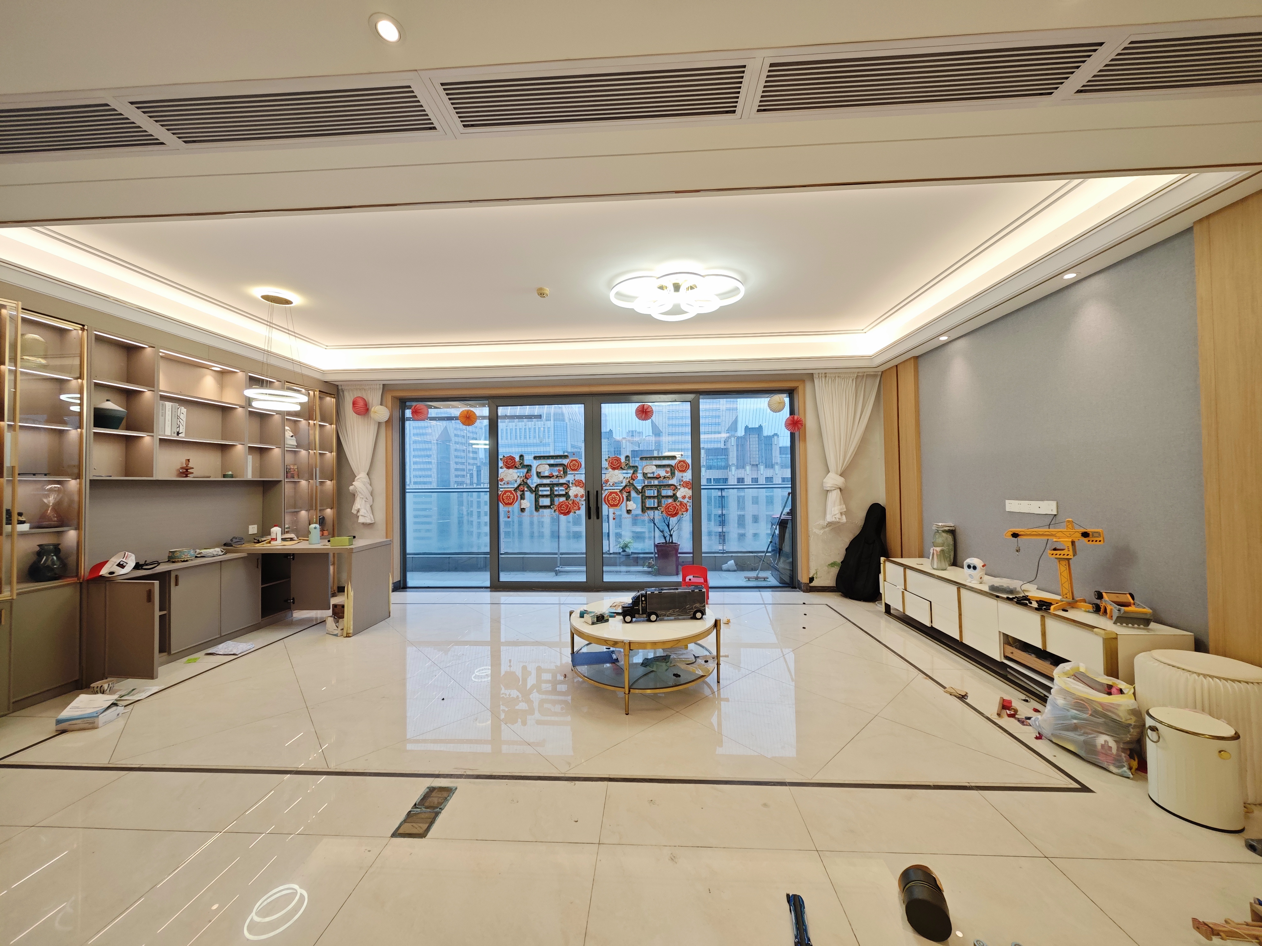 龙兴公馆 3室2厅2卫 7000.0元/月 龙兴公馆 3室2厅2卫 7000.0元/月室内图