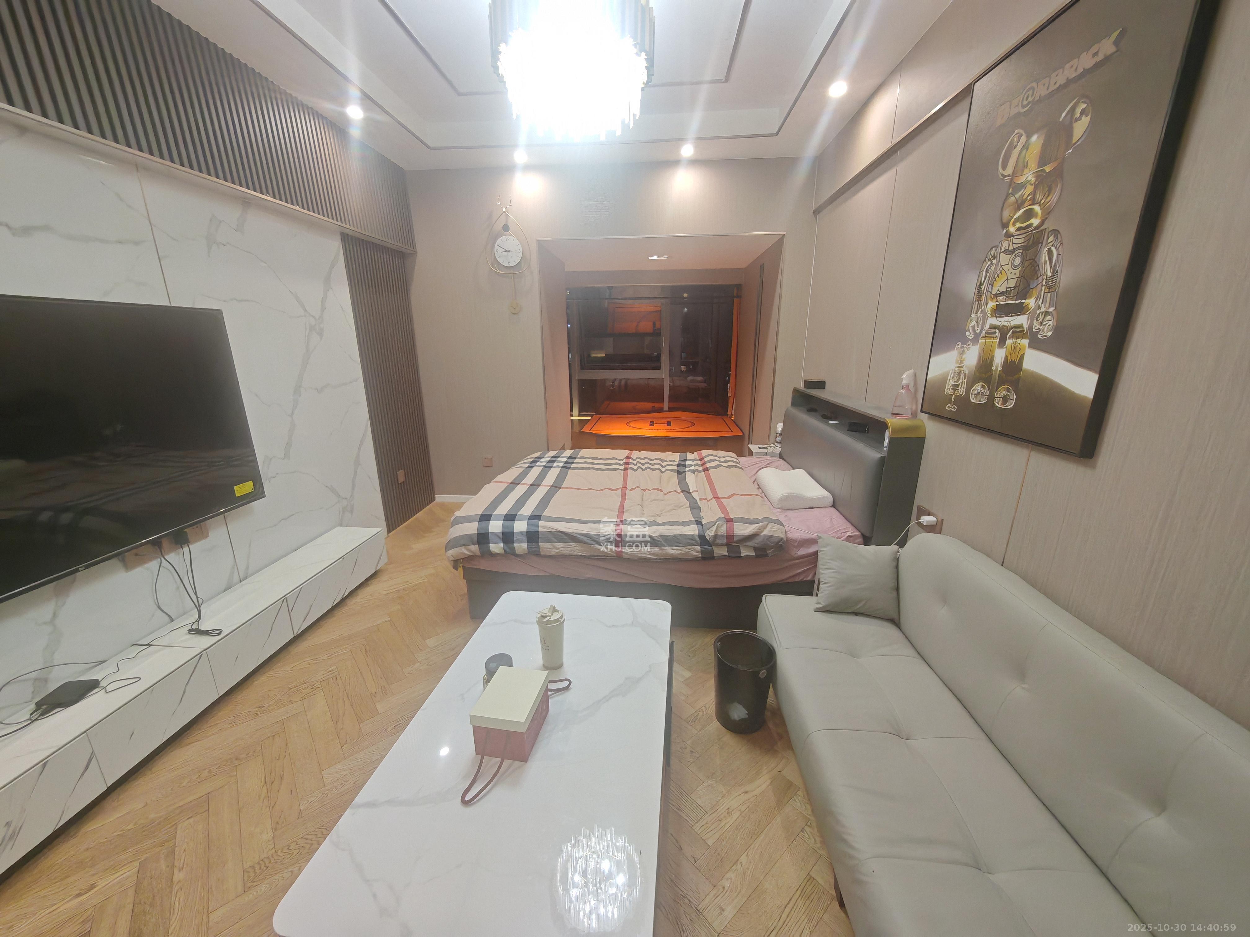 东怡外国（南湖一号)  1室1厅1卫    1800.0元/月室内图