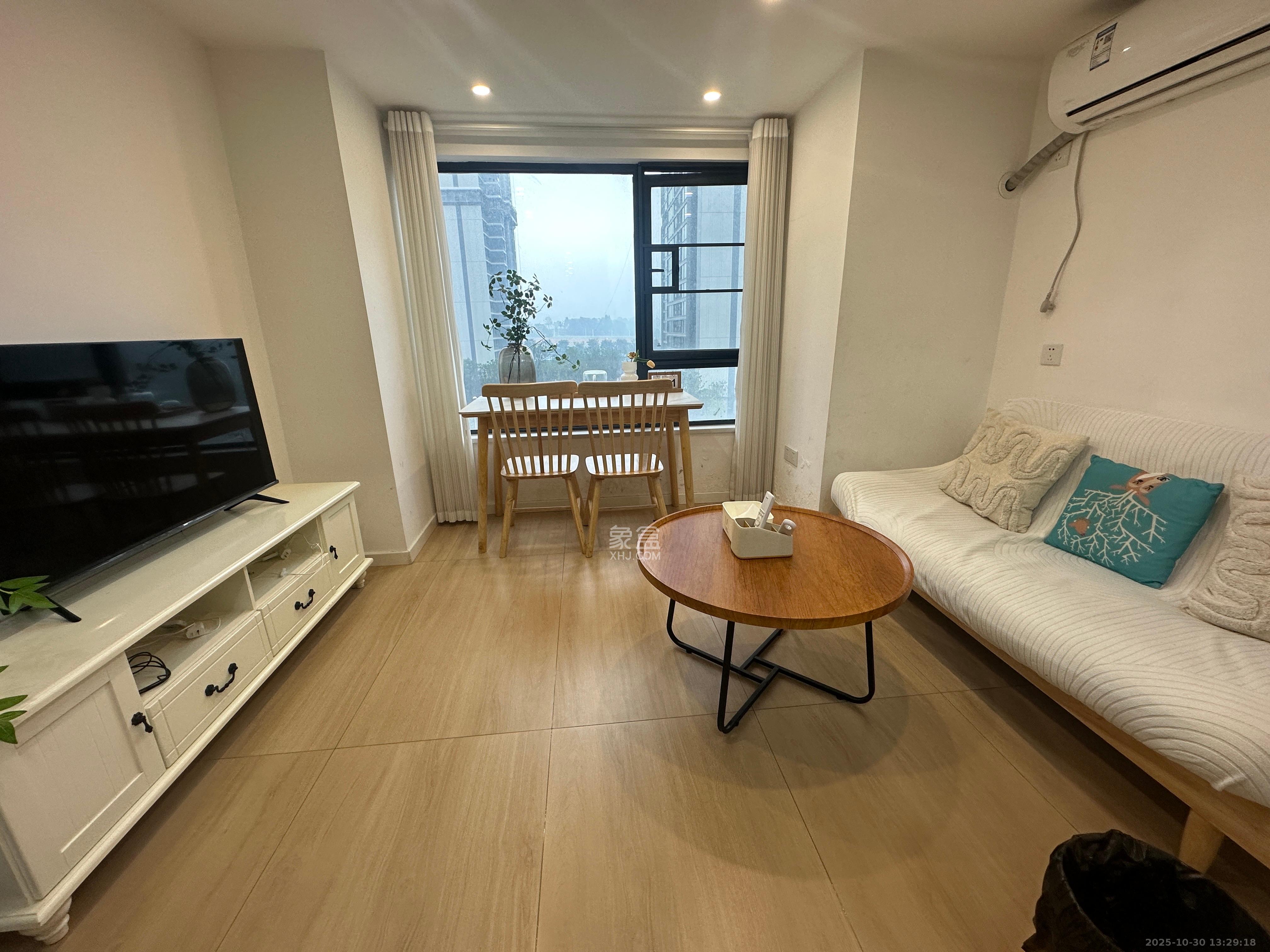 北辰时光里  2室1厅1卫    2000.0元/月 北辰时光里  2室1厅1卫    2000.0元/月室内图