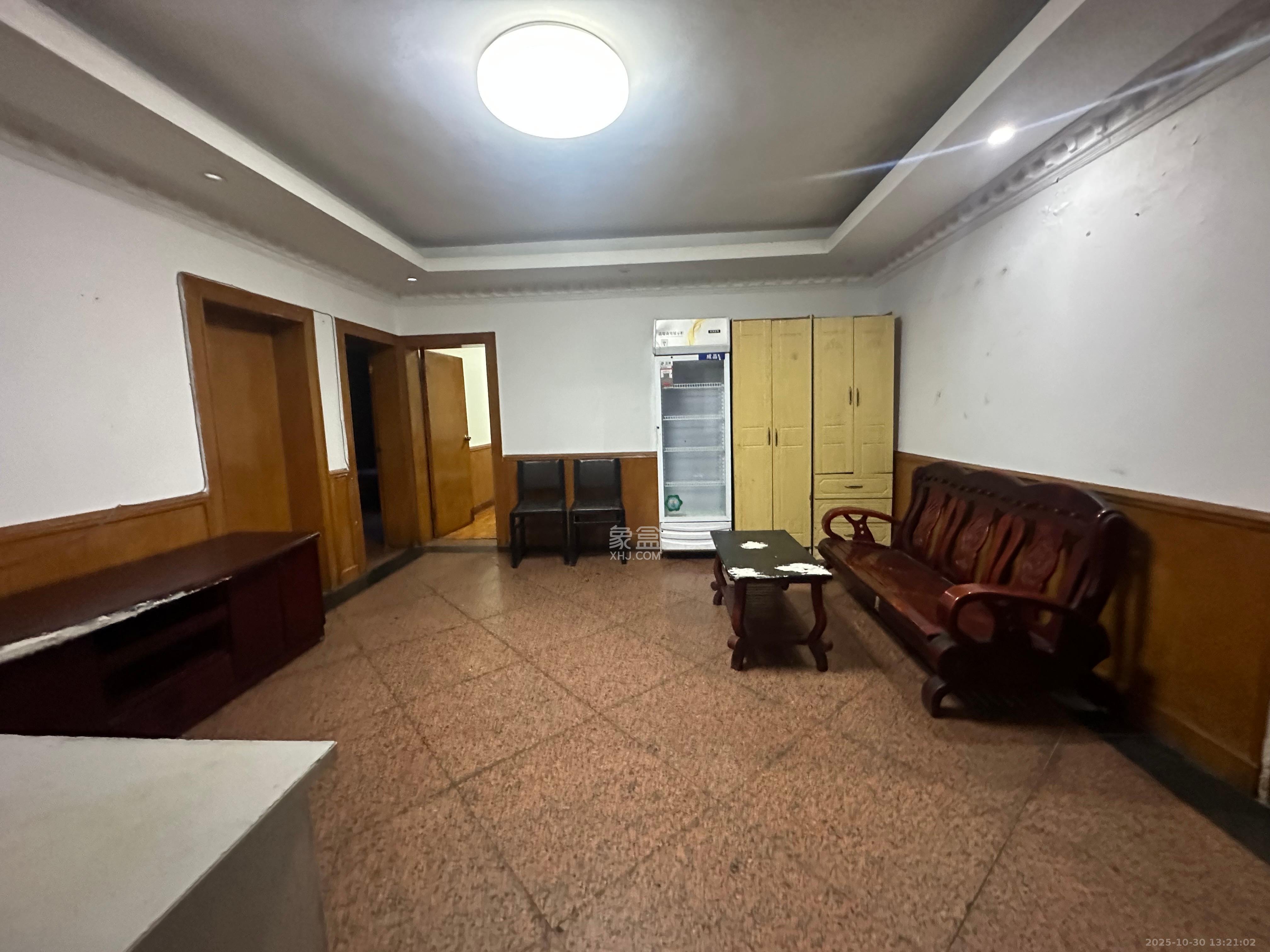 文昌阁散盘 3室2厅1卫 1800.0元/月 文昌阁散盘 3室2厅1卫 1800.0元/月室内图