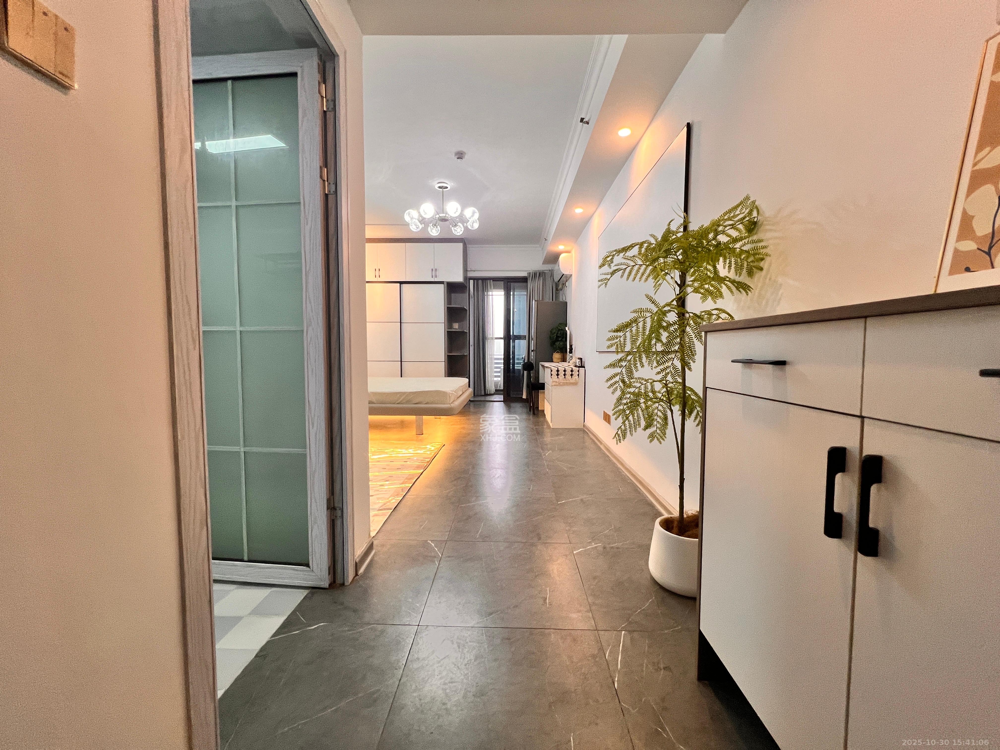 国泰九龙湾  1室0厅0卫    1700.0元/月室内图