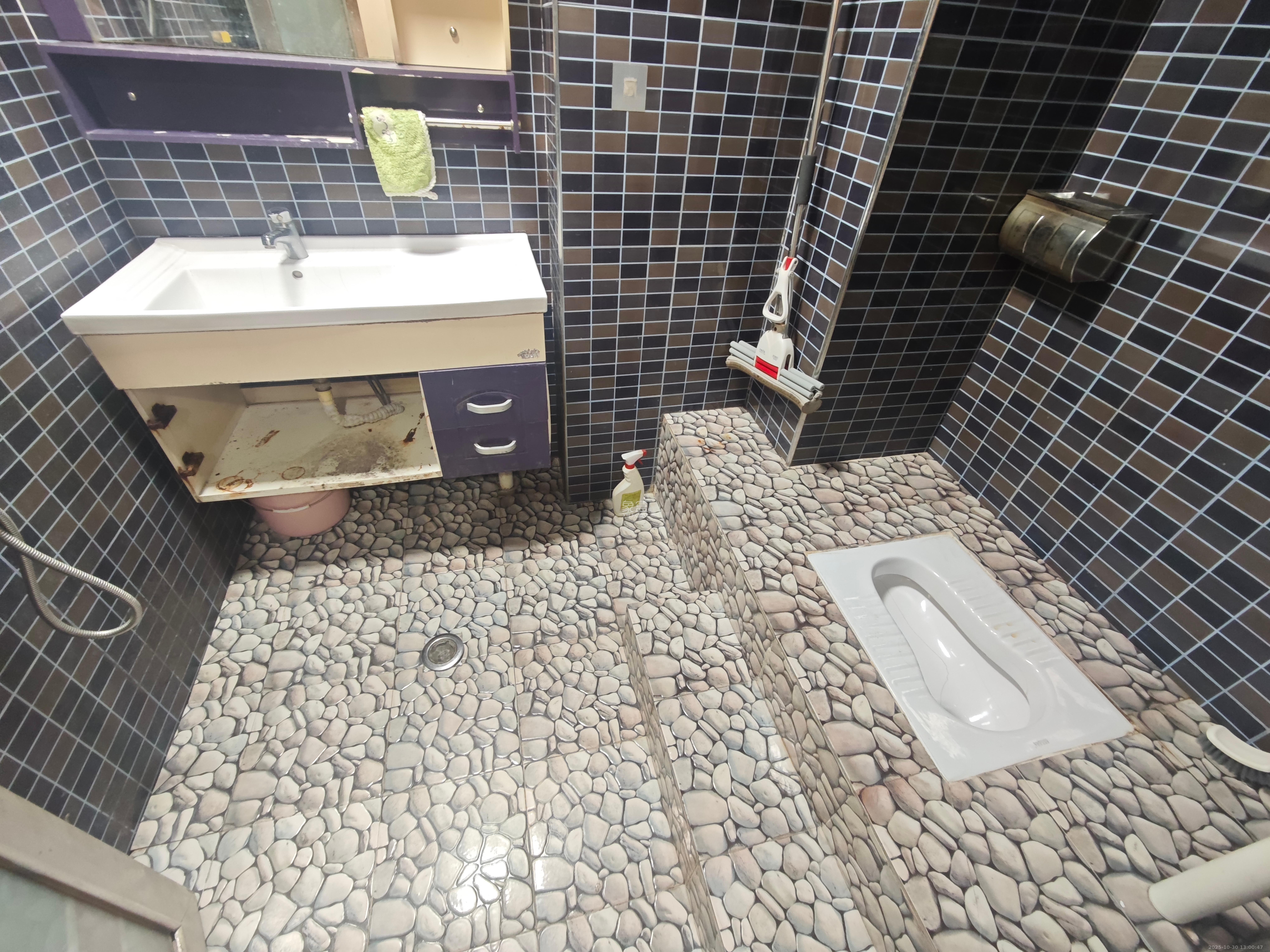 尚都花园城 1室0厅0卫 1300.0元/月 尚都花园城 1室0厅0卫 1300.0元/月室内图