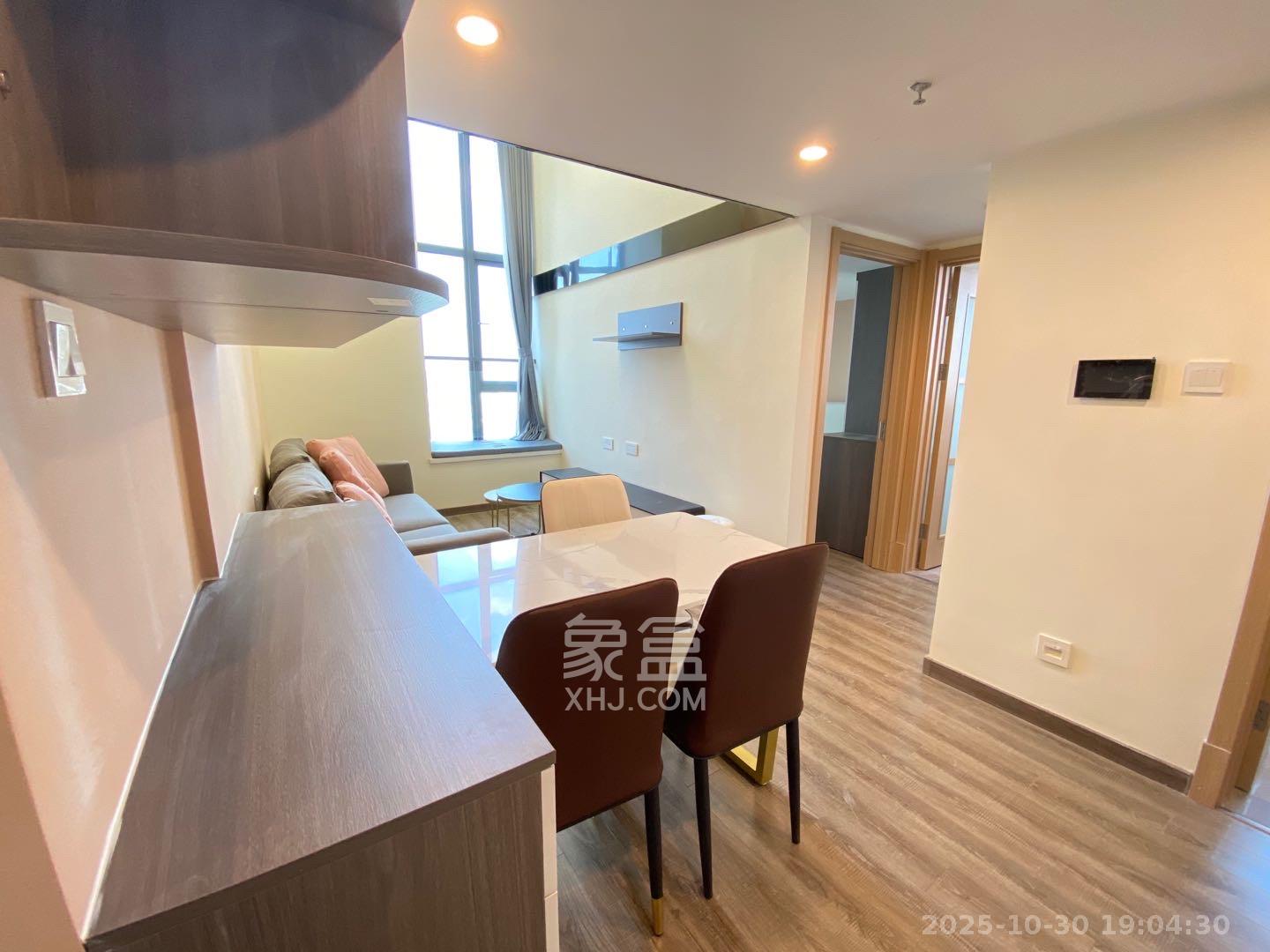 卓越浅水湾  1室0厅0卫    1400.0元/月室内图