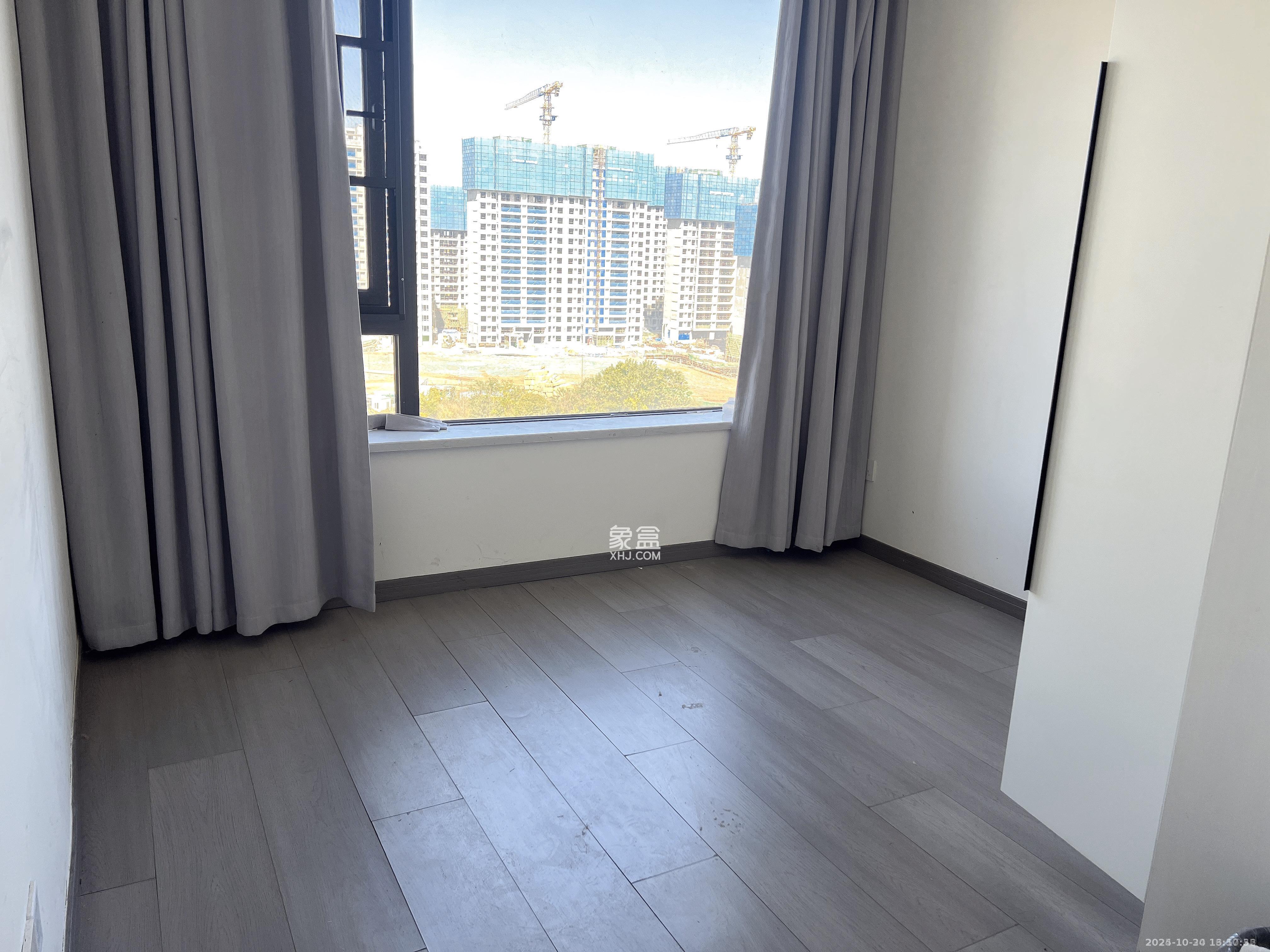 绿城美的明月江南  4室2厅0卫    3000.0元/月 绿城美的明月江南  4室2厅0卫    3000.0元/月室内图