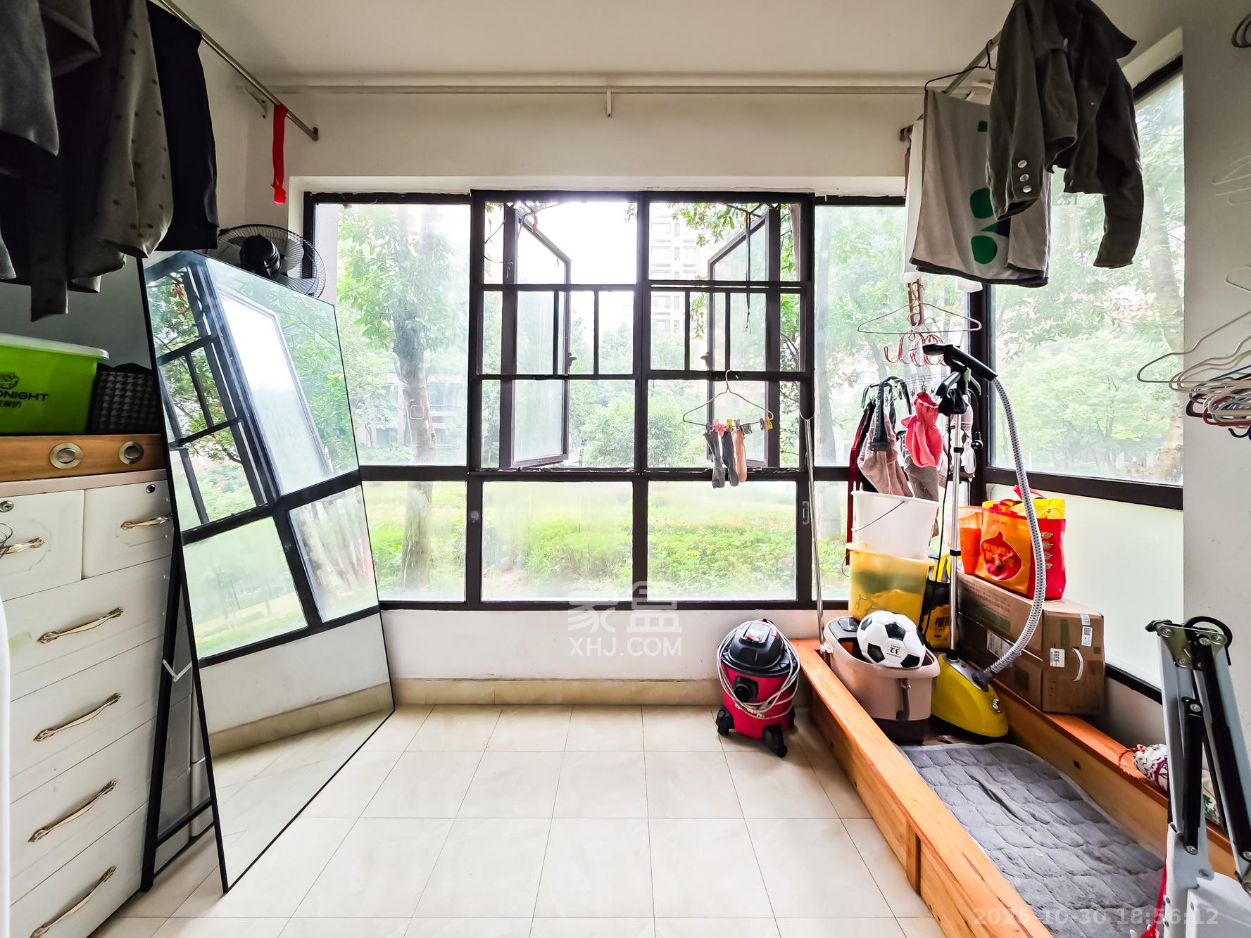 山语城二期  2室2厅1卫    55.0万阳台