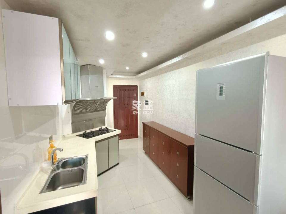 宝华海景 1室1厅1卫 125.0万 宝华海景 1室1厅1卫 125.0万室内图