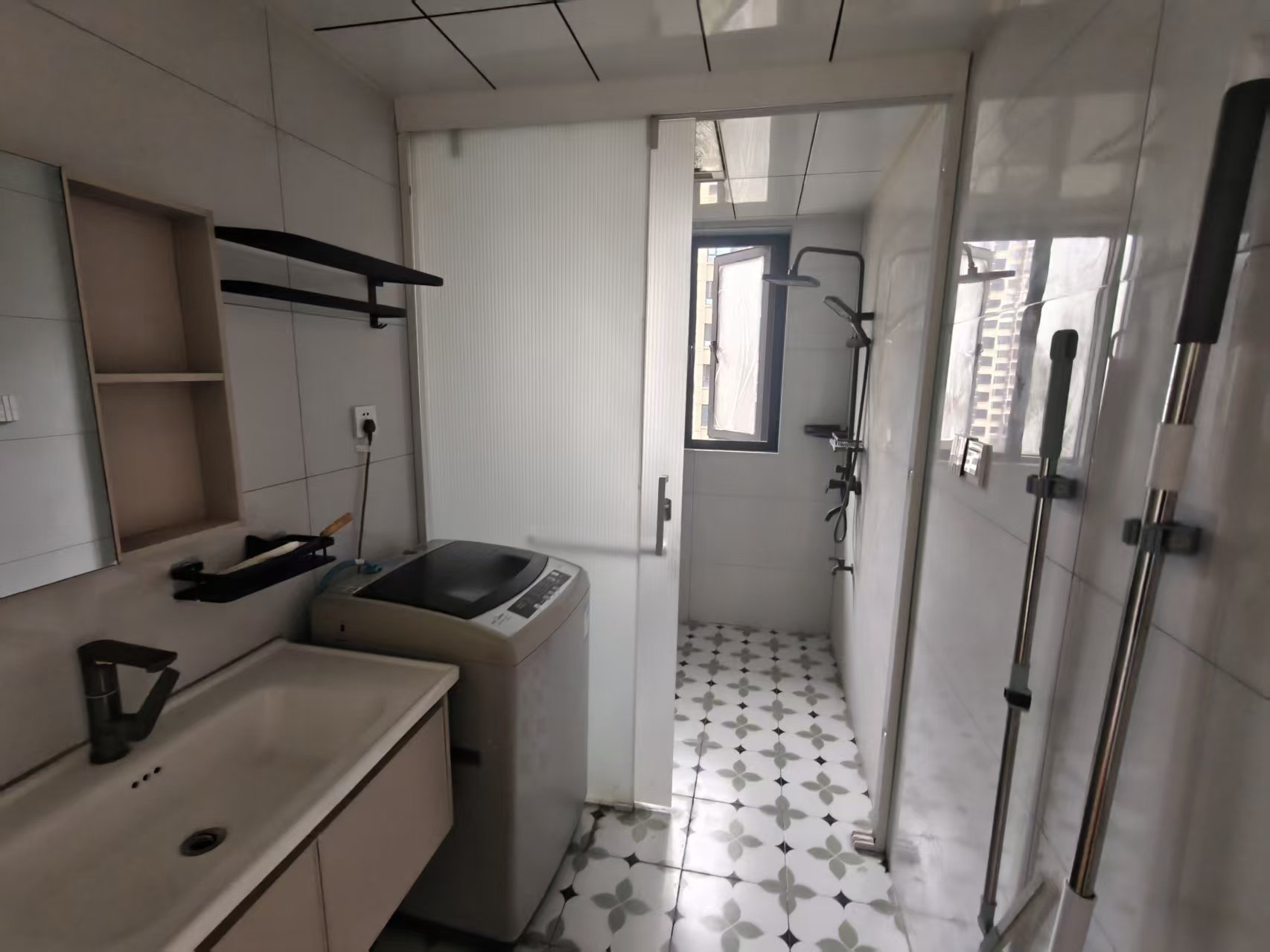 徐福桃花源  4室2厅2卫    2400.0元/月 徐福桃花源  4室2厅2卫    2400.0元/月室内图