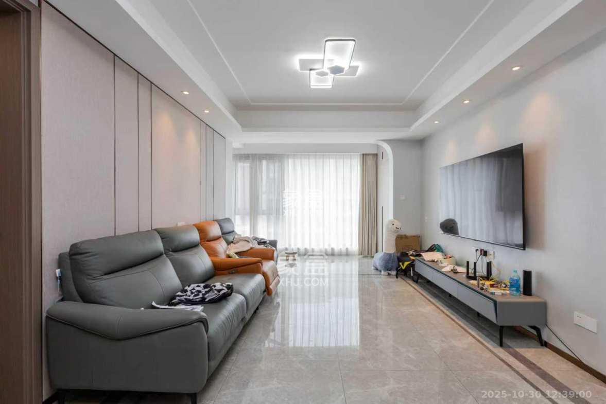 金茂建发观悦  3室2厅2卫    4500.0元/月 金茂建发观悦  3室2厅2卫    4500.0元/月室内图