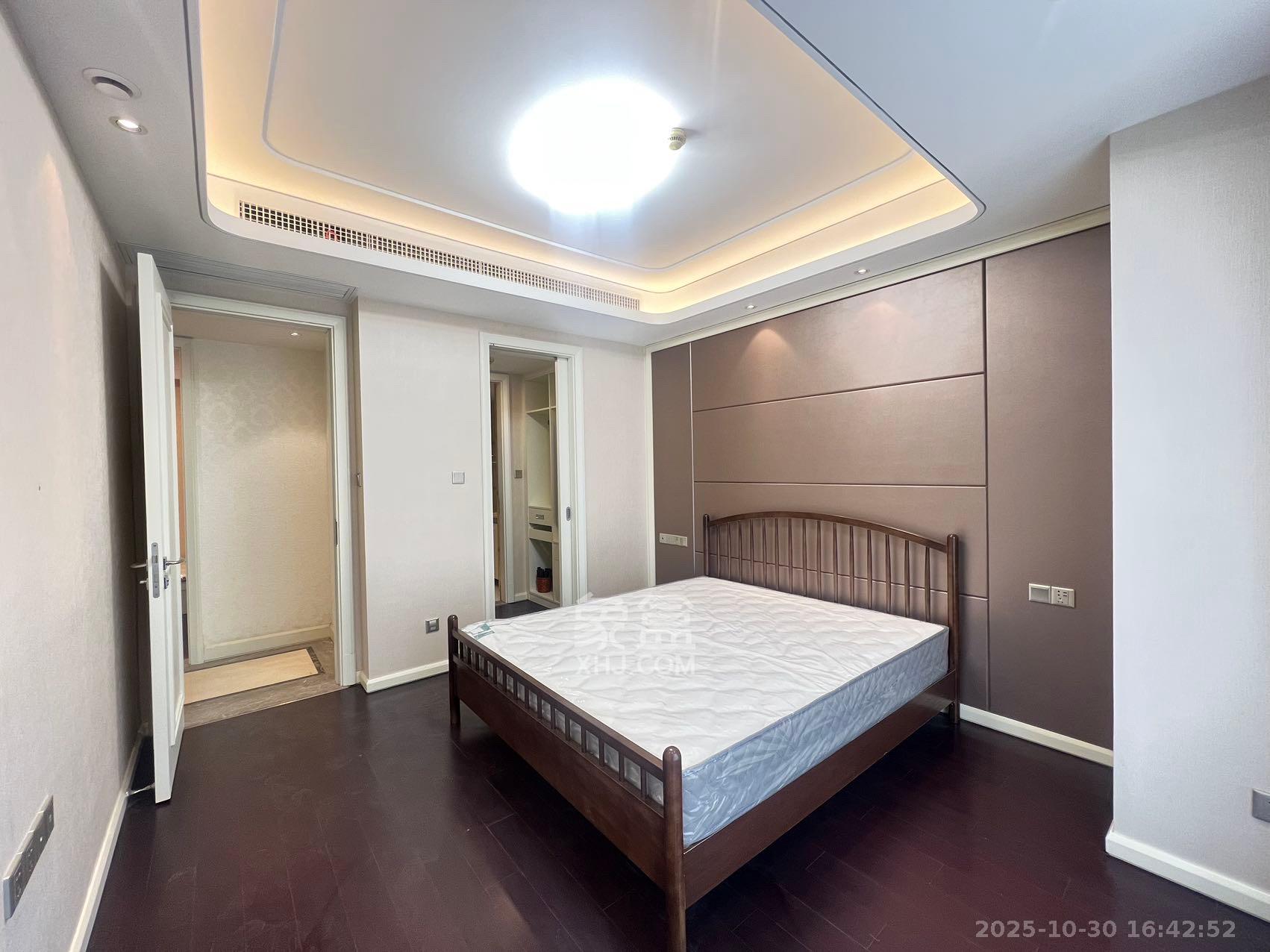 梅溪湖金茂府(金茂广场)(金茂览秀城) 3室2厅2卫 4200.0元/月 梅溪湖金茂府(金茂广场)(金茂览秀城) 3室2厅2卫 4200.0元/月室内图