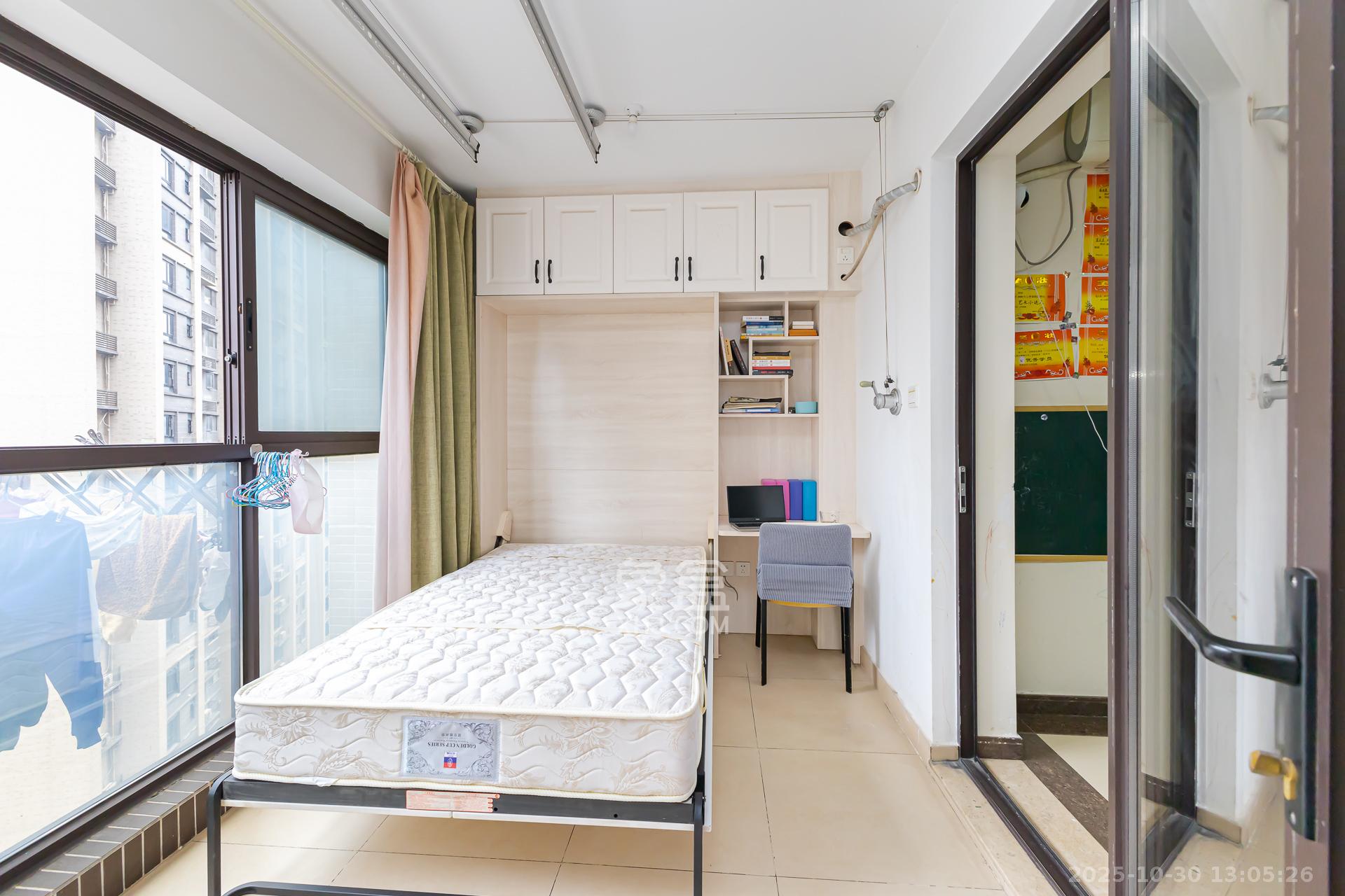 时代倾城二期  2室2厅1卫    67.0万阳台