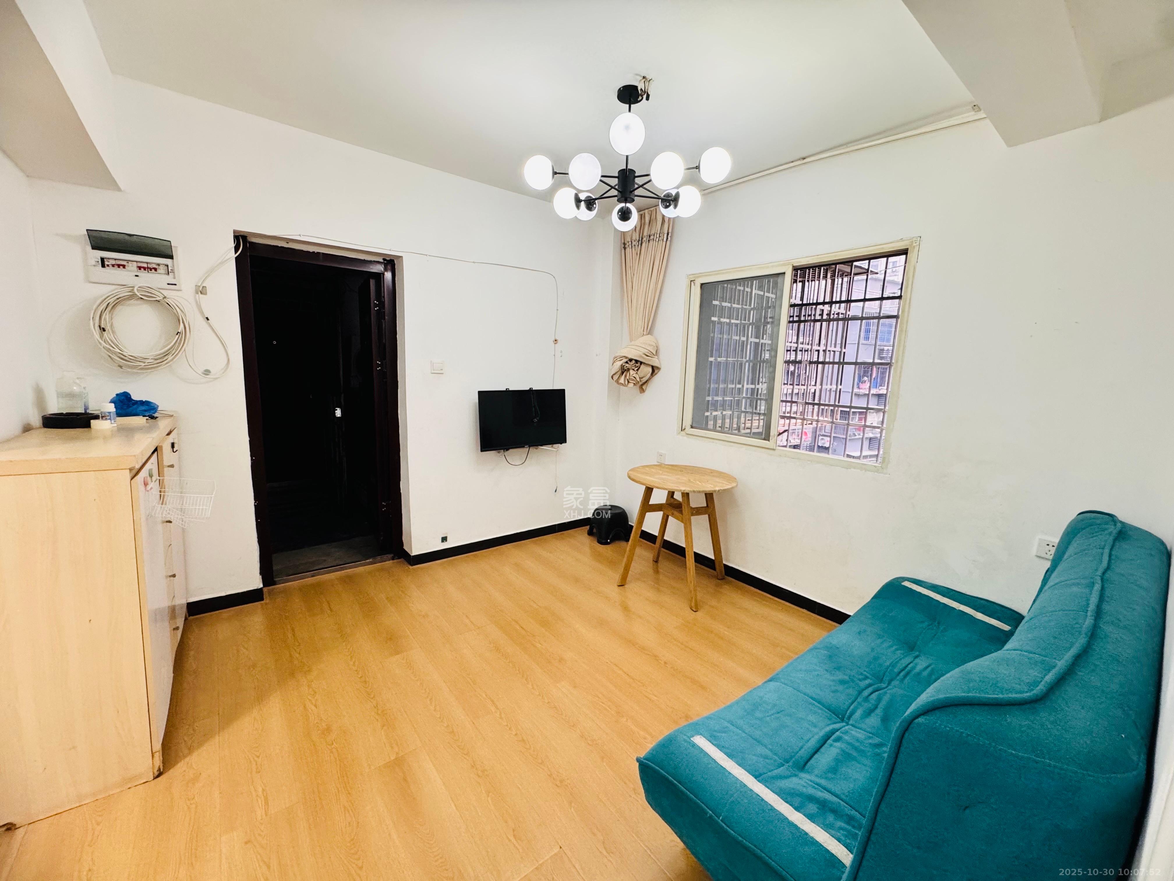 三兴公寓（三兴小区）  1室0厅0卫    1600.0元/月室内图