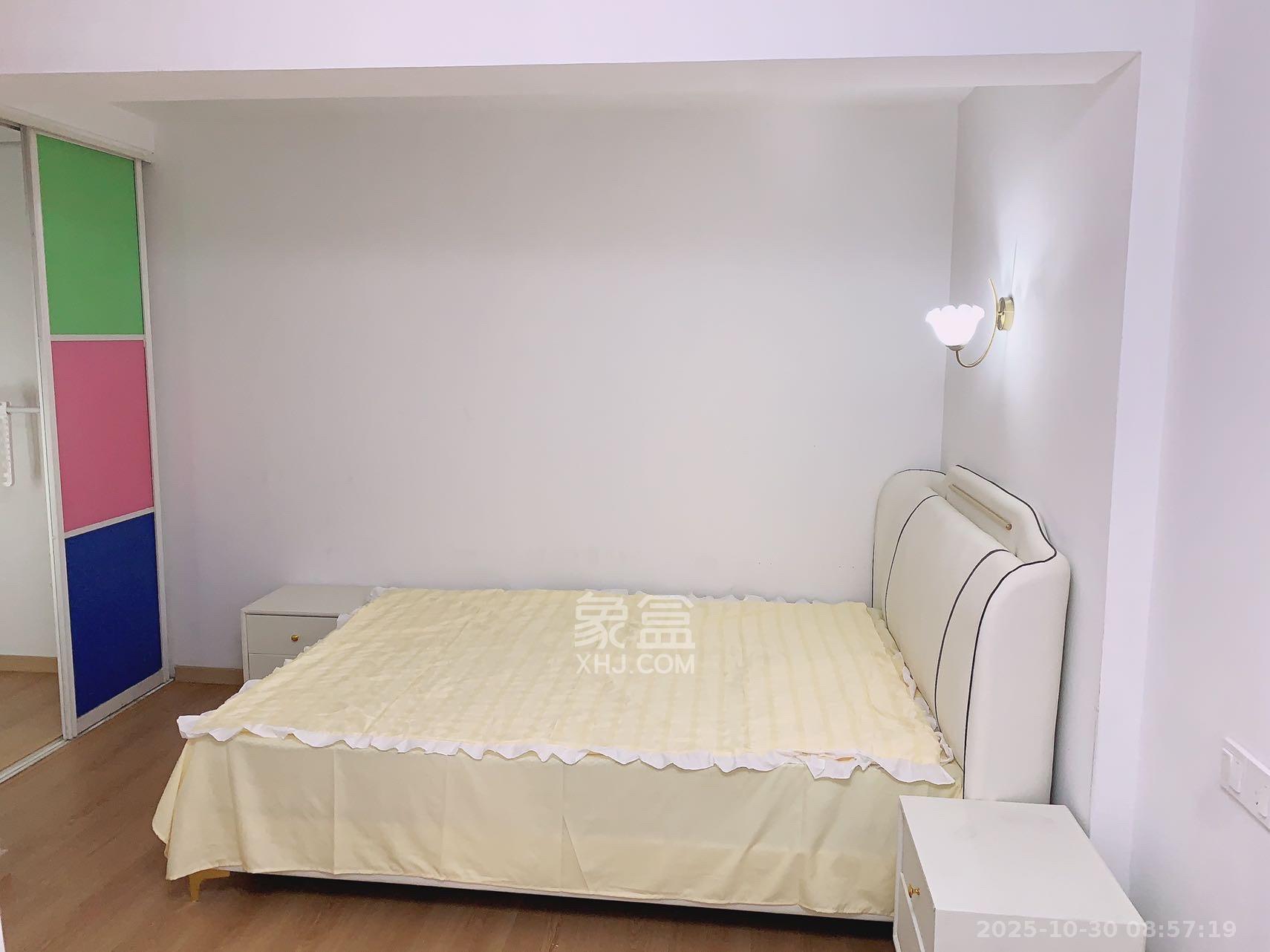 宏景名厦  2室1厅1卫    3000.0元/月室内图