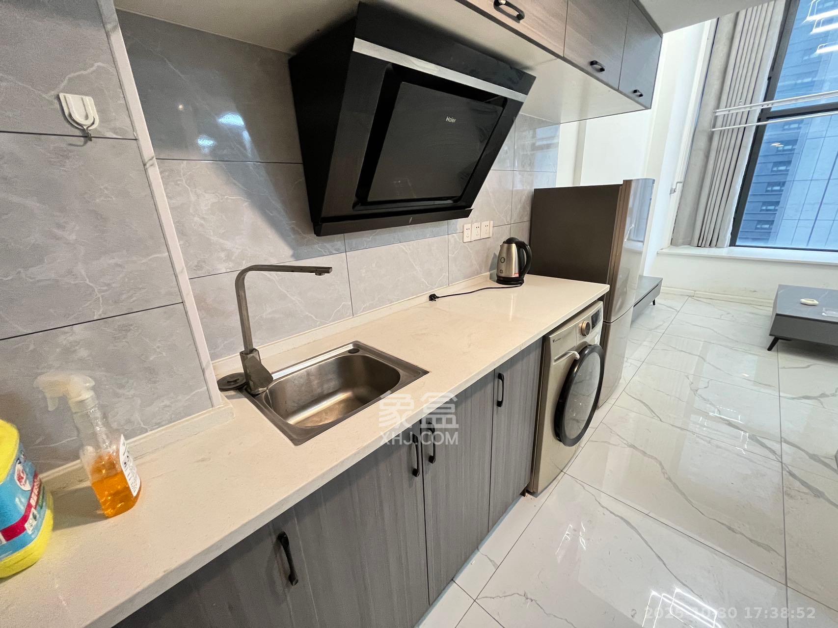 龙湖湘江星座(祺鑫星座公寓) 1室0厅0卫 1800.0元/月 龙湖湘江星座(祺鑫星座公寓) 1室0厅0卫 1800.0元/月室内图