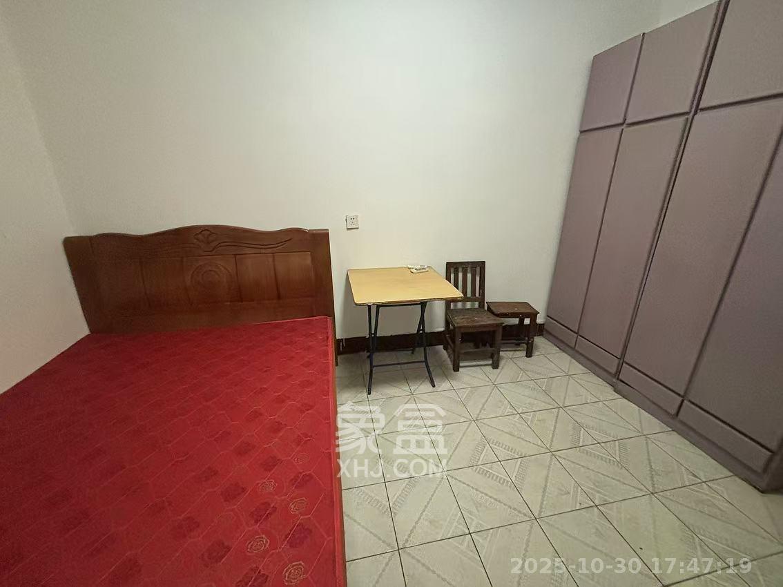 湖橡宿舍/湖橡小区 2室1厅1卫 1200.0元/月 湖橡宿舍/湖橡小区 2室1厅1卫 1200.0元/月室内图