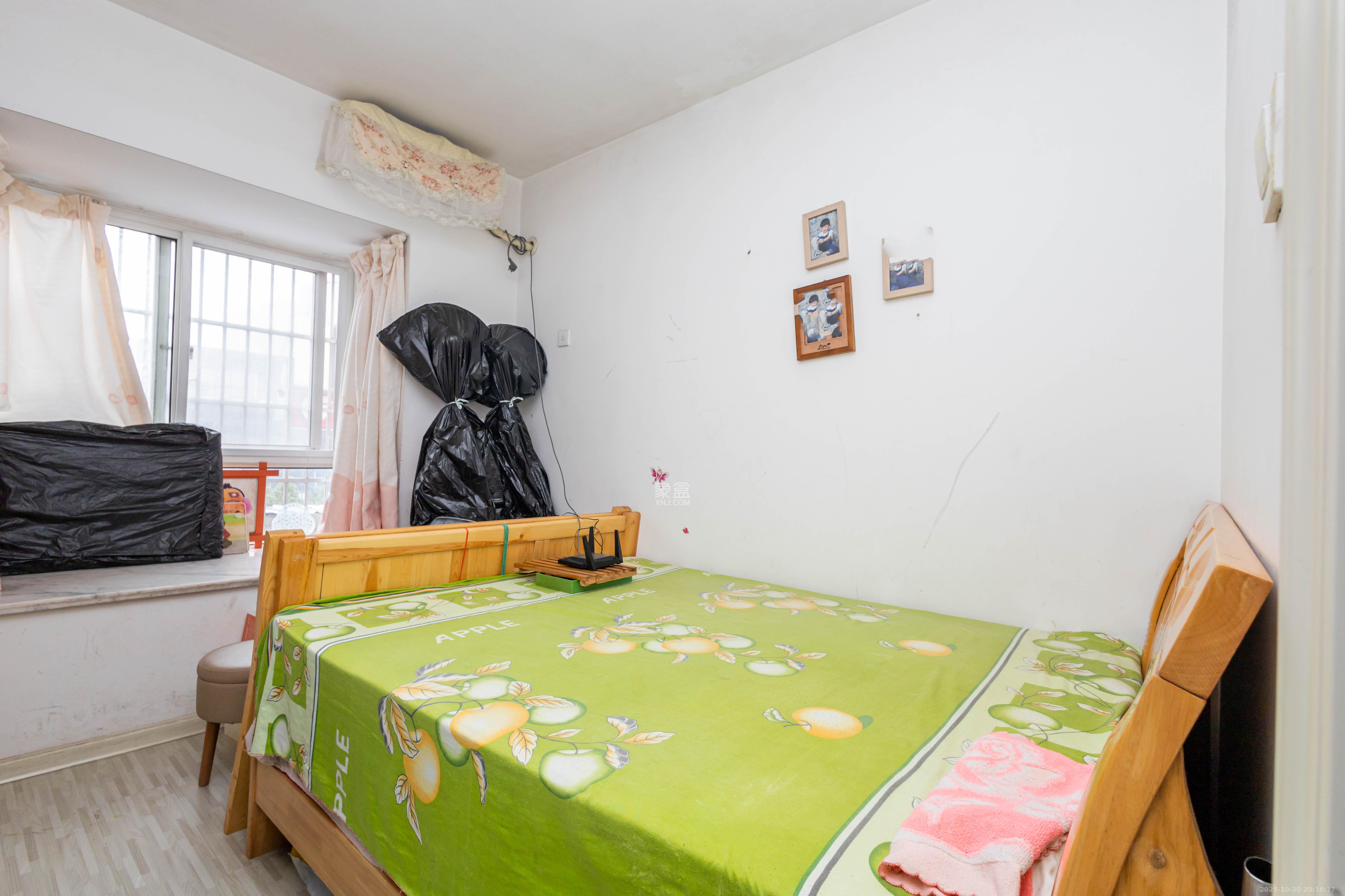 未来蜂巢 3室2厅2卫 45.8万 未来蜂巢 3室2厅2卫 45.8万卧室