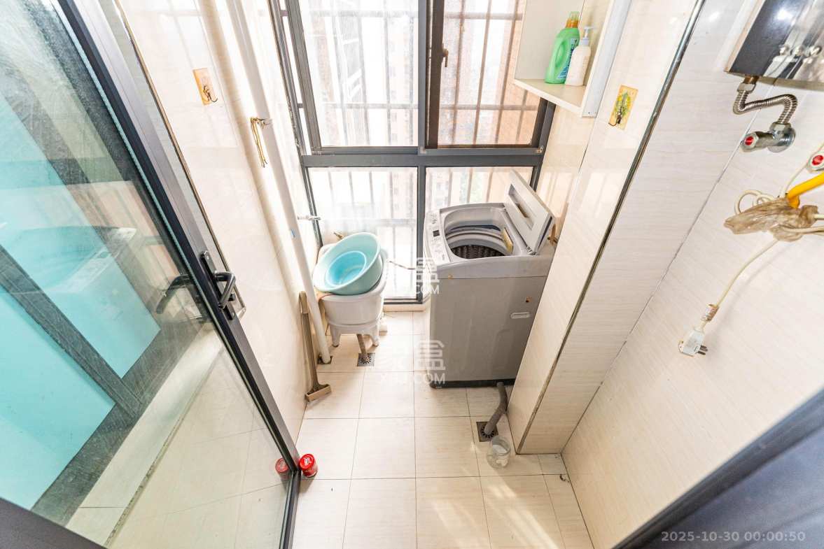 三一街区 3室2厅1卫 62.8万 三一街区 3室2厅1卫 62.8万其他