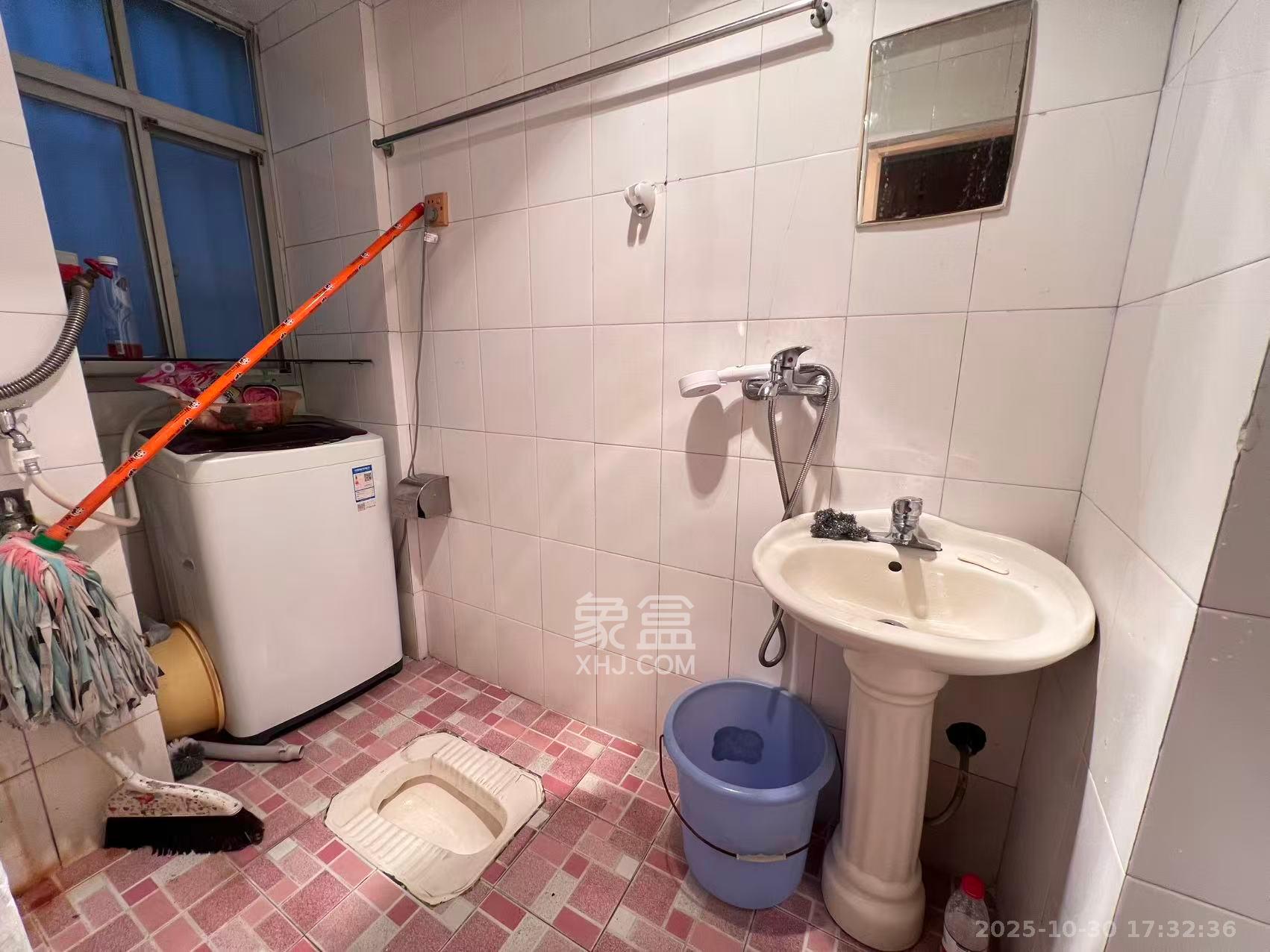 中铁五局家属院（韶山北路295号）  2室1厅1卫    1500.0元/月室内图